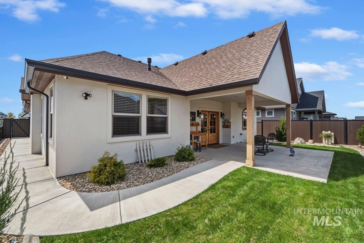 2016 E Mainacht St, Meridian, Idaho 83642, 3 Bedrooms, 2.5 Bathrooms, Residential For Sale, Price $749,900, 98983227