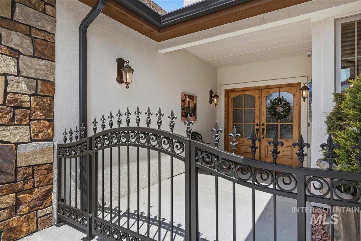 2016 E Mainacht St, Meridian, Idaho 83642, 3 Bedrooms, 2.5 Bathrooms, Residential For Sale, Price $749,900, 98983227