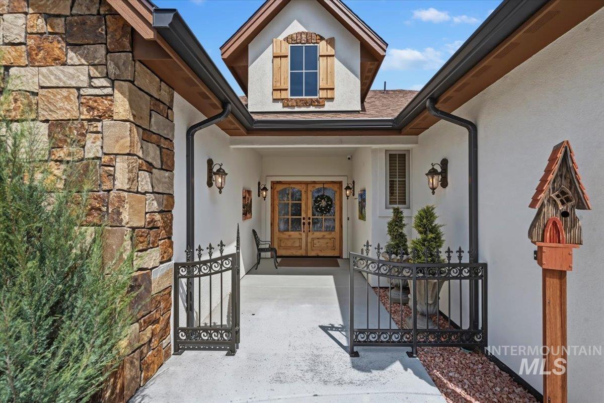 2016 E Mainacht St, Meridian, Idaho 83642, 3 Bedrooms, 2.5 Bathrooms, Residential For Sale, Price $749,900, 98983227