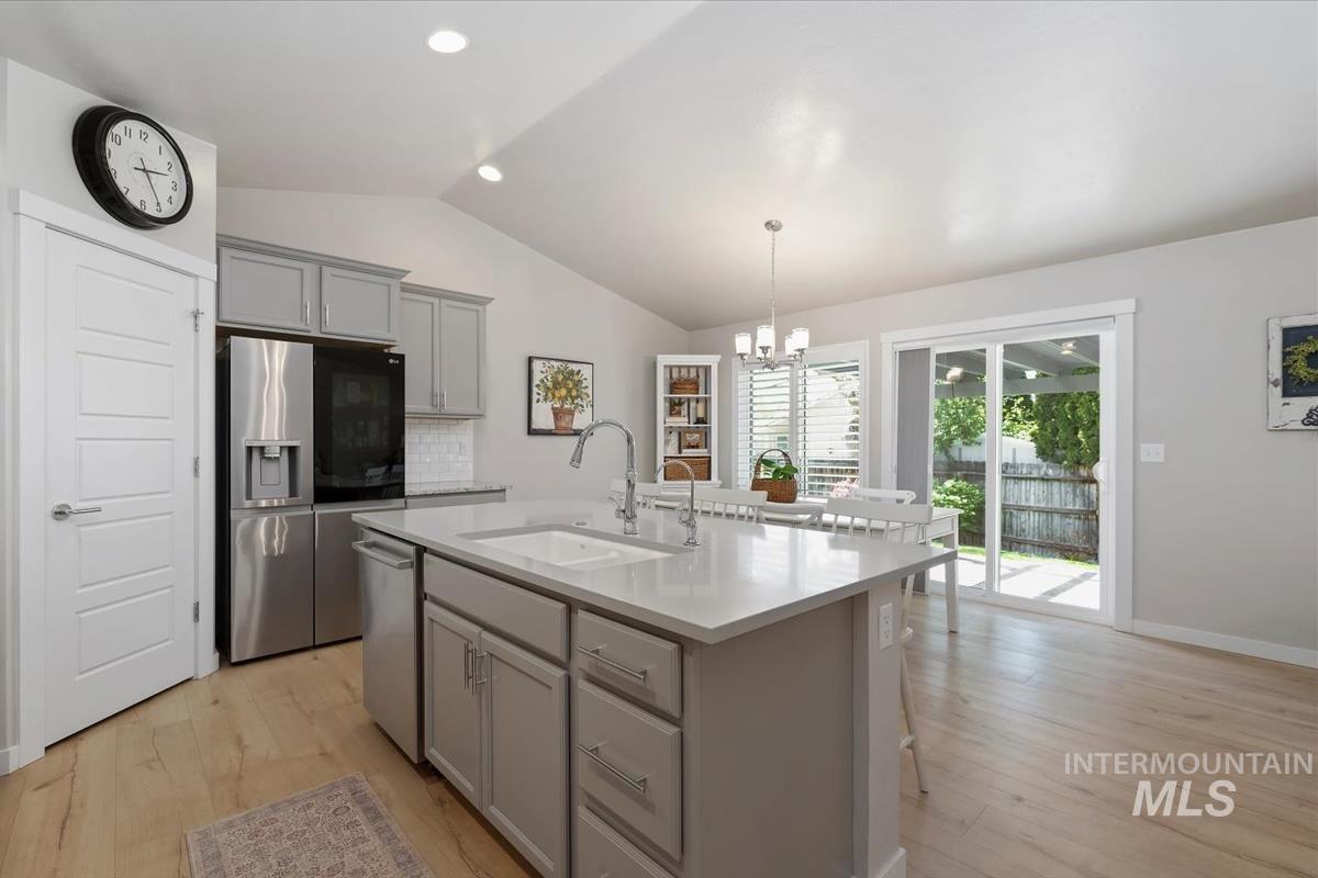 2404 E Clackamas Ct, Eagle, Idaho 83616, 3 Bedrooms, 2 Bathrooms, Residential For Sale, Price $539,900, 98983229