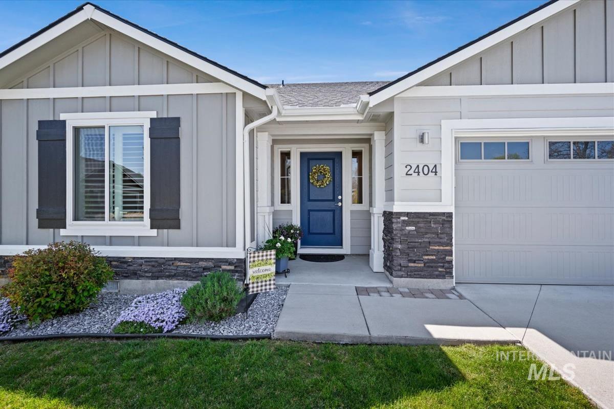2404 E Clackamas Ct, Eagle, Idaho 83616, 3 Bedrooms, 2 Bathrooms, Residential For Sale, Price $539,900, 98983229
