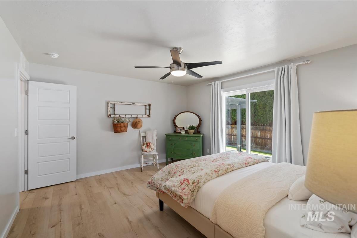 2404 E Clackamas Ct, Eagle, Idaho 83616, 3 Bedrooms, 2 Bathrooms, Residential For Sale, Price $539,900, 98983229