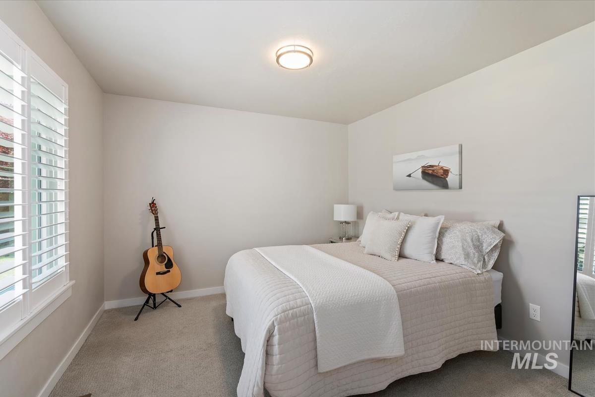 2404 E Clackamas Ct, Eagle, Idaho 83616, 3 Bedrooms, 2 Bathrooms, Residential For Sale, Price $539,900, 98983229