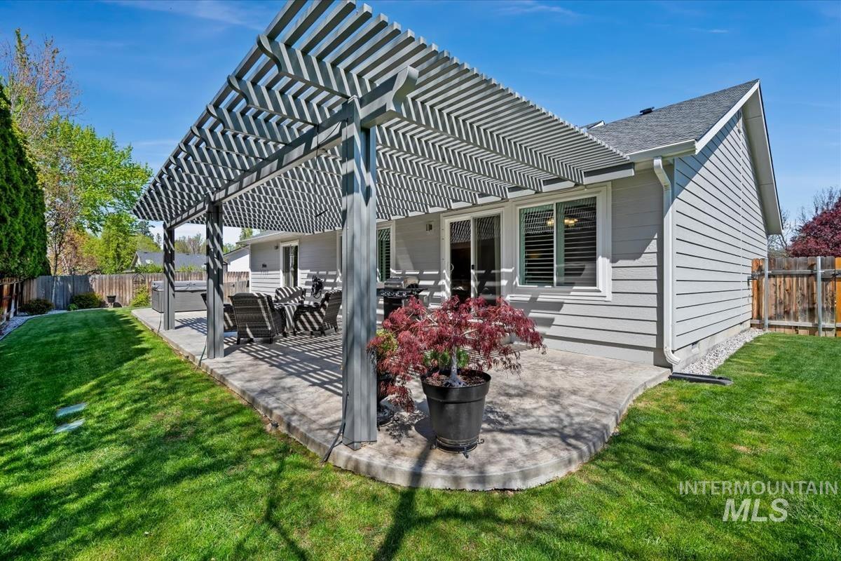 2404 E Clackamas Ct, Eagle, Idaho 83616, 3 Bedrooms, 2 Bathrooms, Residential For Sale, Price $539,900, 98983229