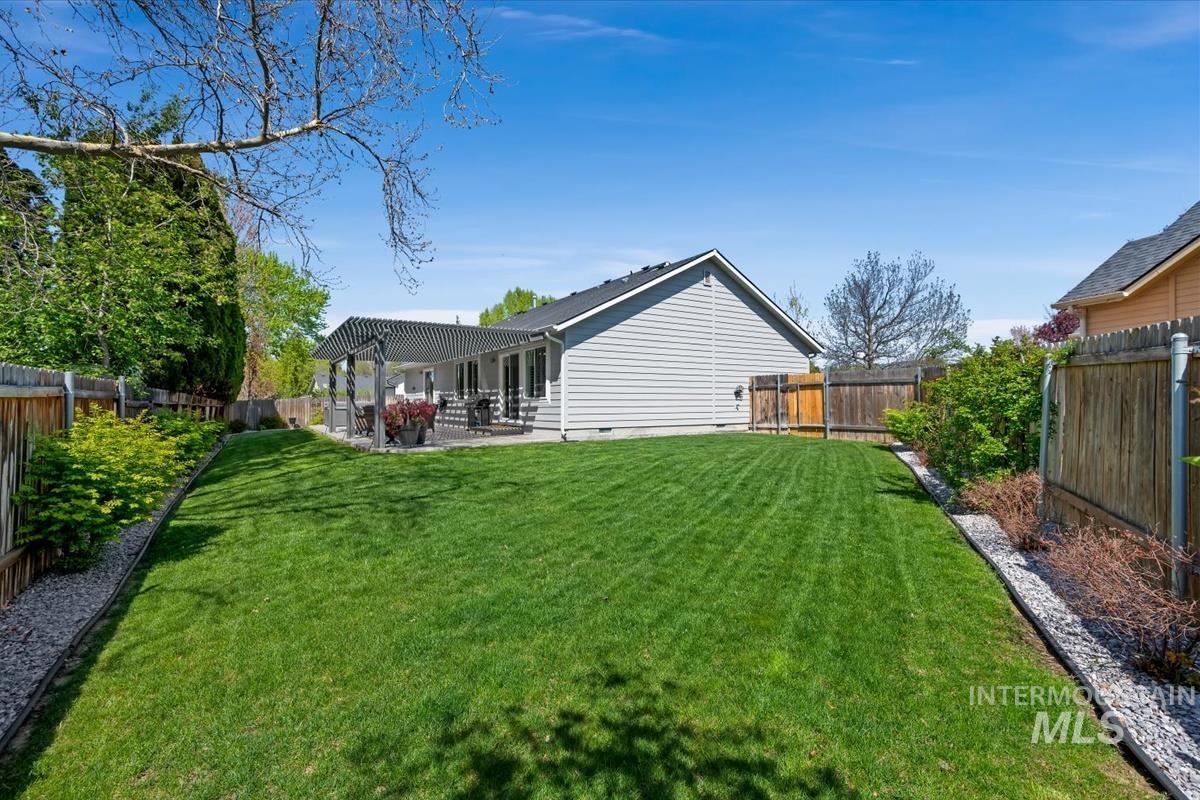 2404 E Clackamas Ct, Eagle, Idaho 83616, 3 Bedrooms, 2 Bathrooms, Residential For Sale, Price $539,900, 98983229