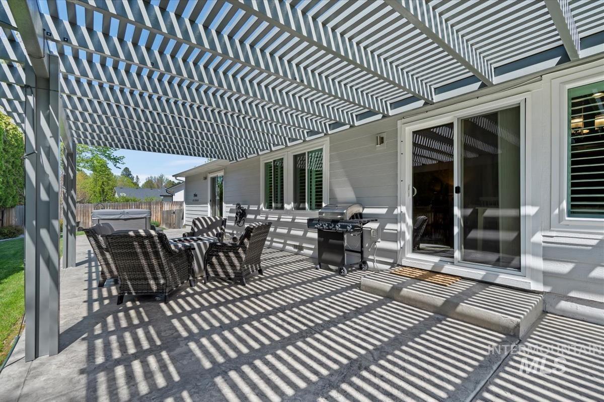 2404 E Clackamas Ct, Eagle, Idaho 83616, 3 Bedrooms, 2 Bathrooms, Residential For Sale, Price $539,900, 98983229