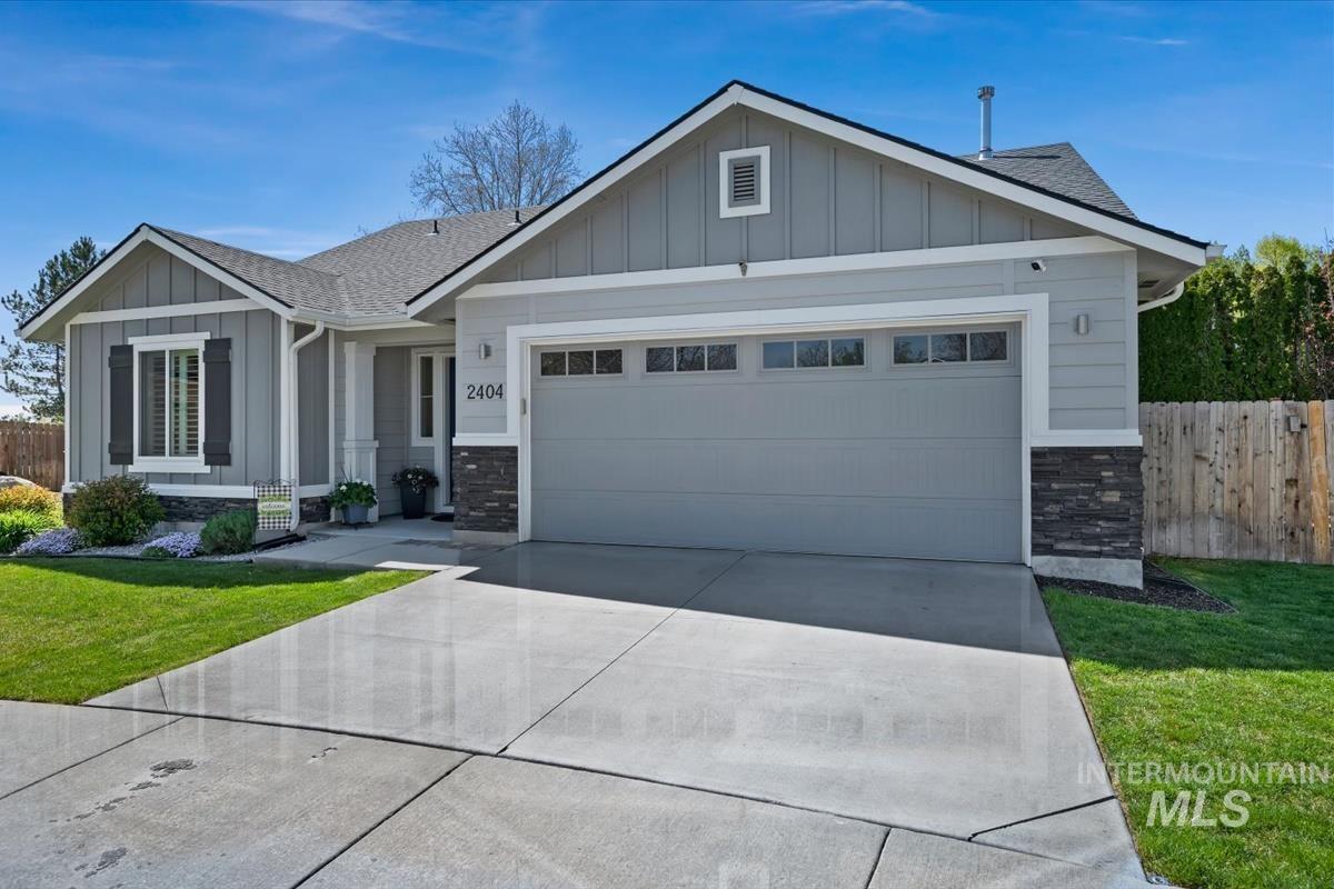 2404 E Clackamas Ct, Eagle, Idaho 83616, 3 Bedrooms, 2 Bathrooms, Residential For Sale, Price $539,900, 98983229