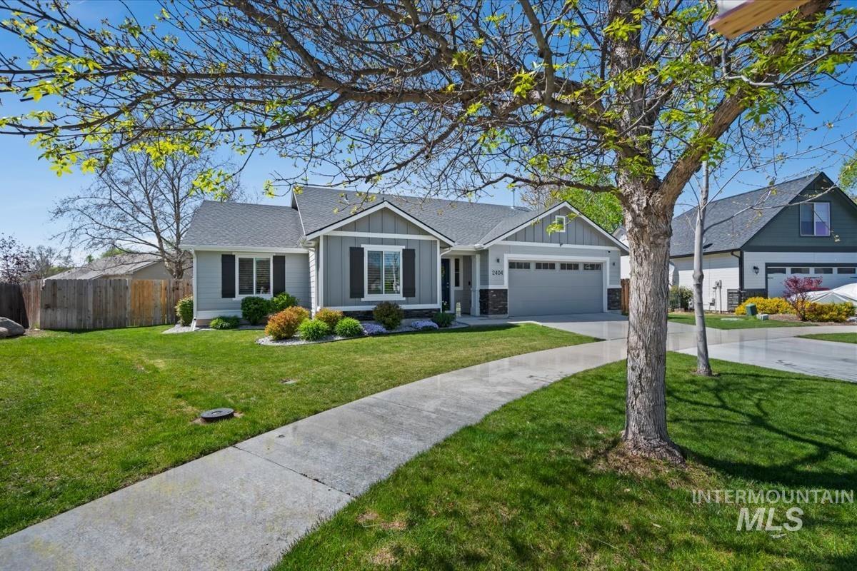 2404 E Clackamas Ct, Eagle, Idaho 83616, 3 Bedrooms, 2 Bathrooms, Residential For Sale, Price $539,900, 98983229