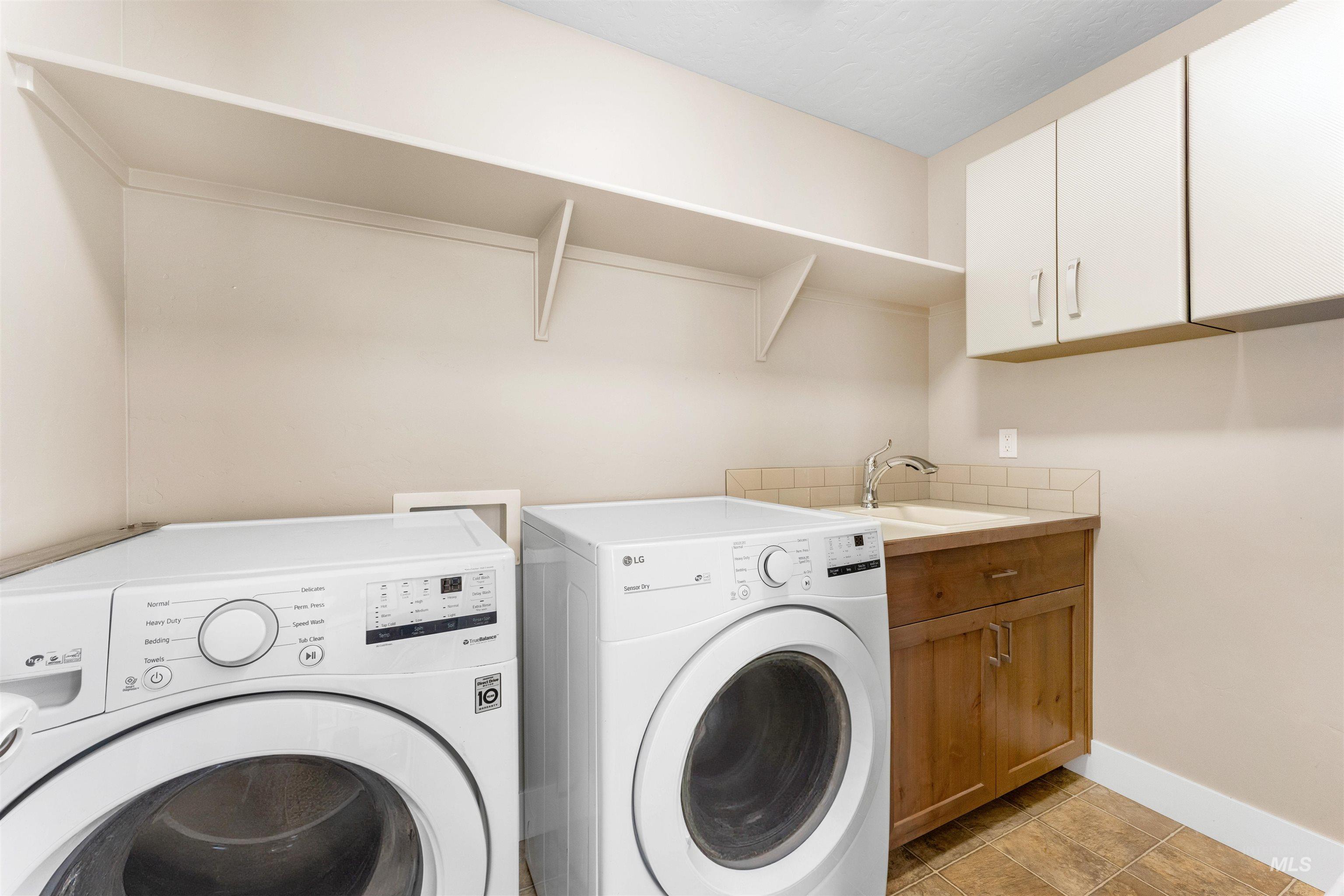 1485 W Aspen Cove Dr, Meridian, Idaho 83642, 5 Bedrooms, 3.5 Bathrooms, Residential For Sale, Price $814,900, 98983231