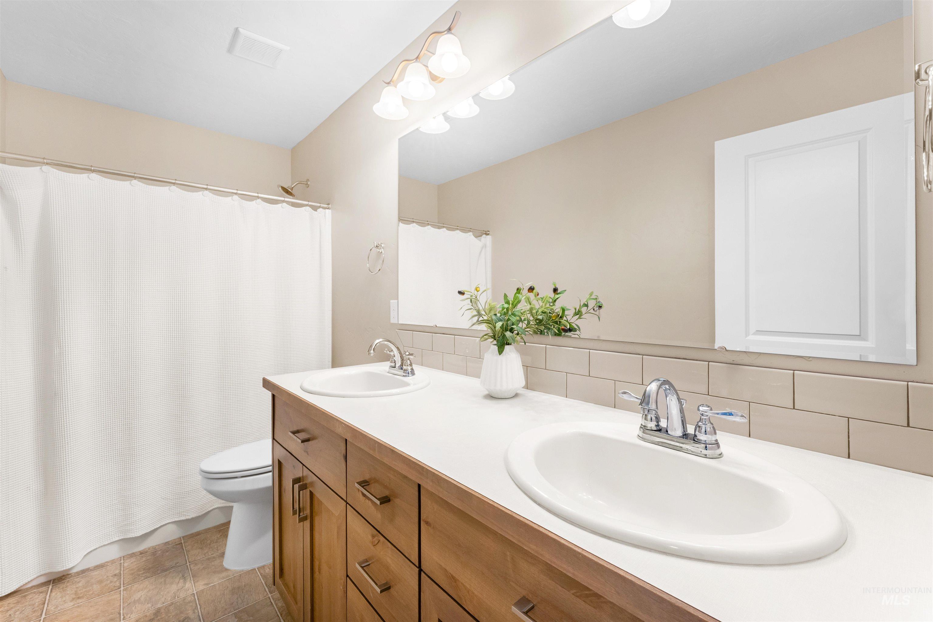 1485 W Aspen Cove Dr, Meridian, Idaho 83642, 5 Bedrooms, 3.5 Bathrooms, Residential For Sale, Price $814,900, 98983231