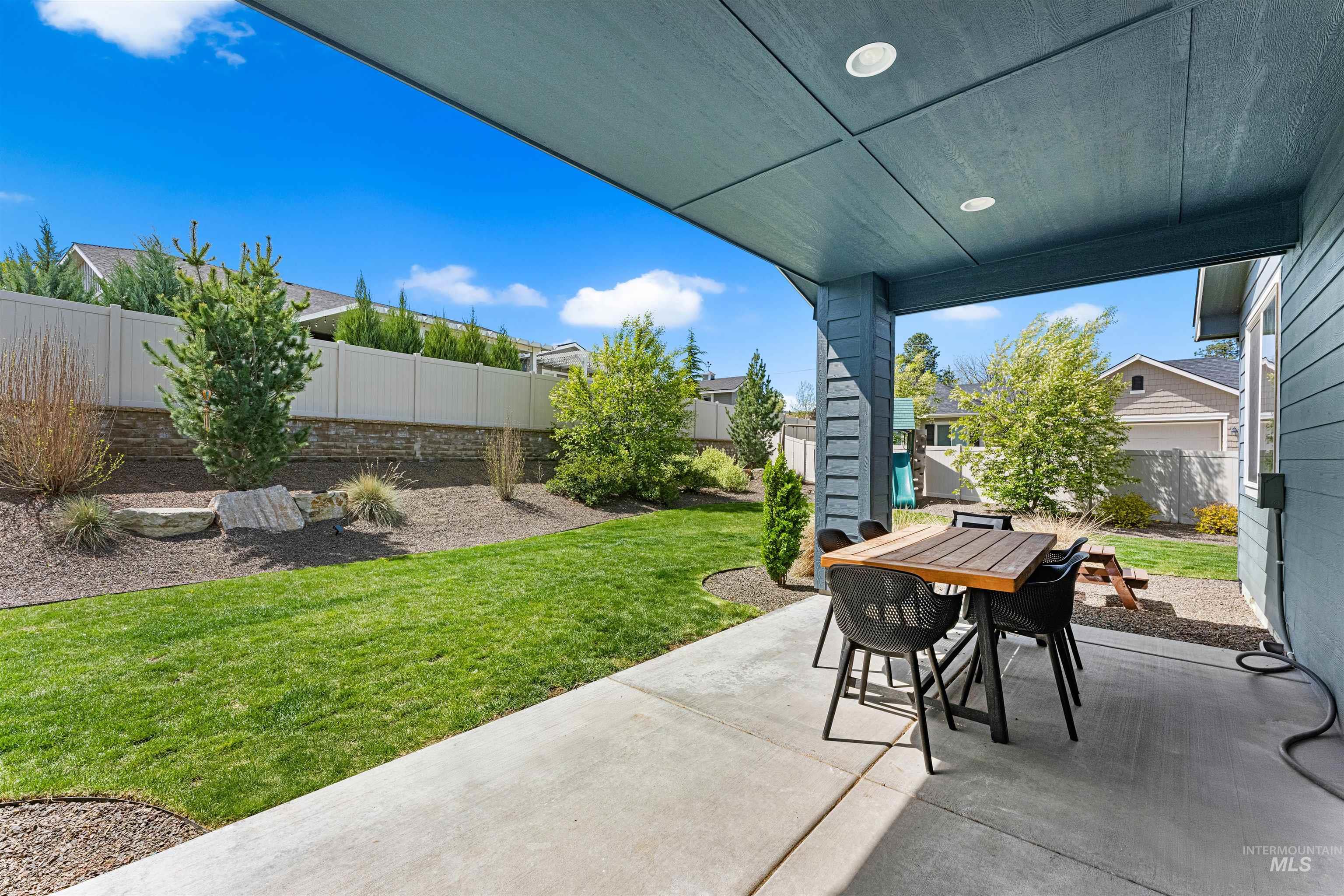 1485 W Aspen Cove Dr, Meridian, Idaho 83642, 5 Bedrooms, 3.5 Bathrooms, Residential For Sale, Price $814,900, 98983231