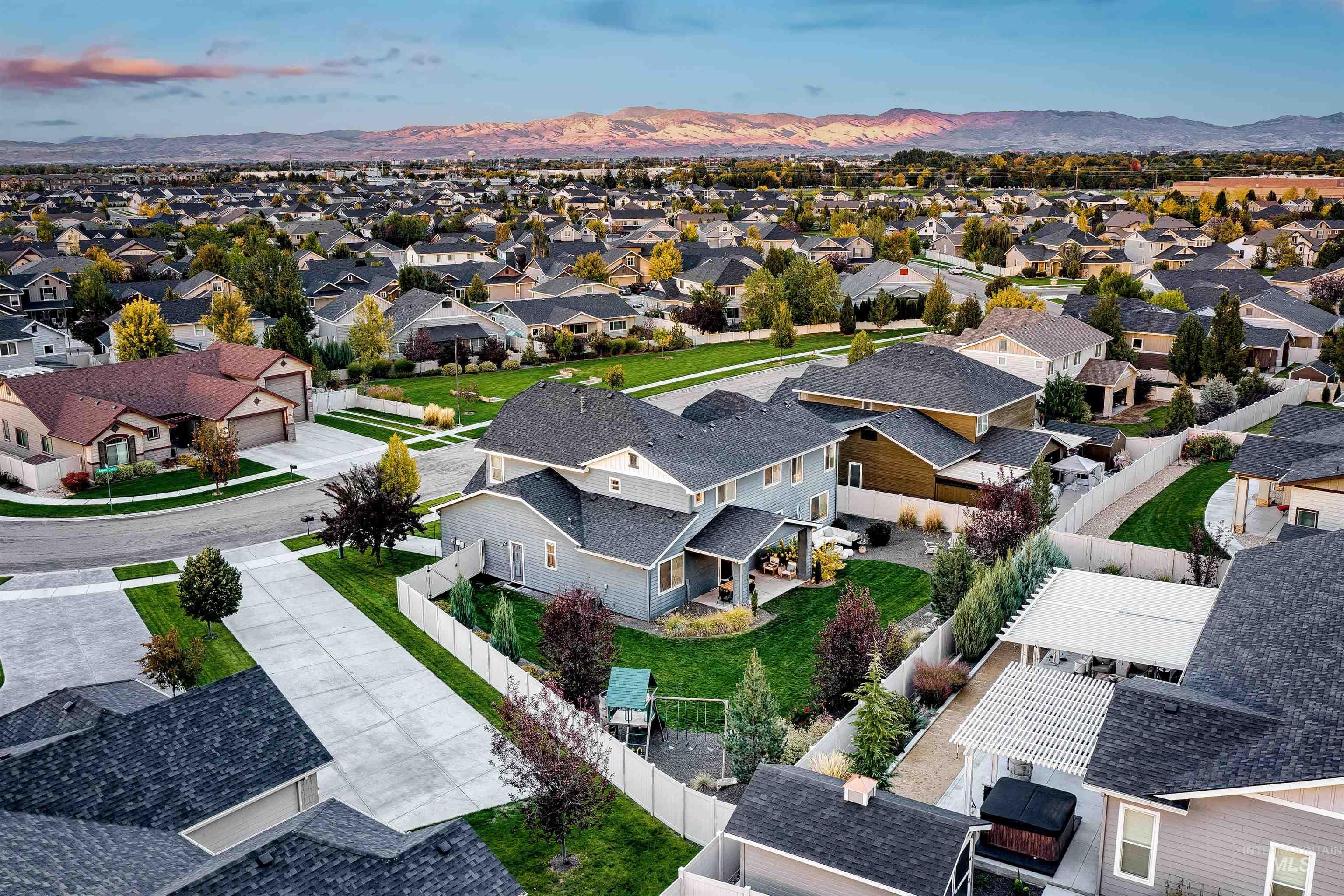 1485 W Aspen Cove Dr, Meridian, Idaho 83642, 5 Bedrooms, 3.5 Bathrooms, Residential For Sale, Price $814,900, 98983231