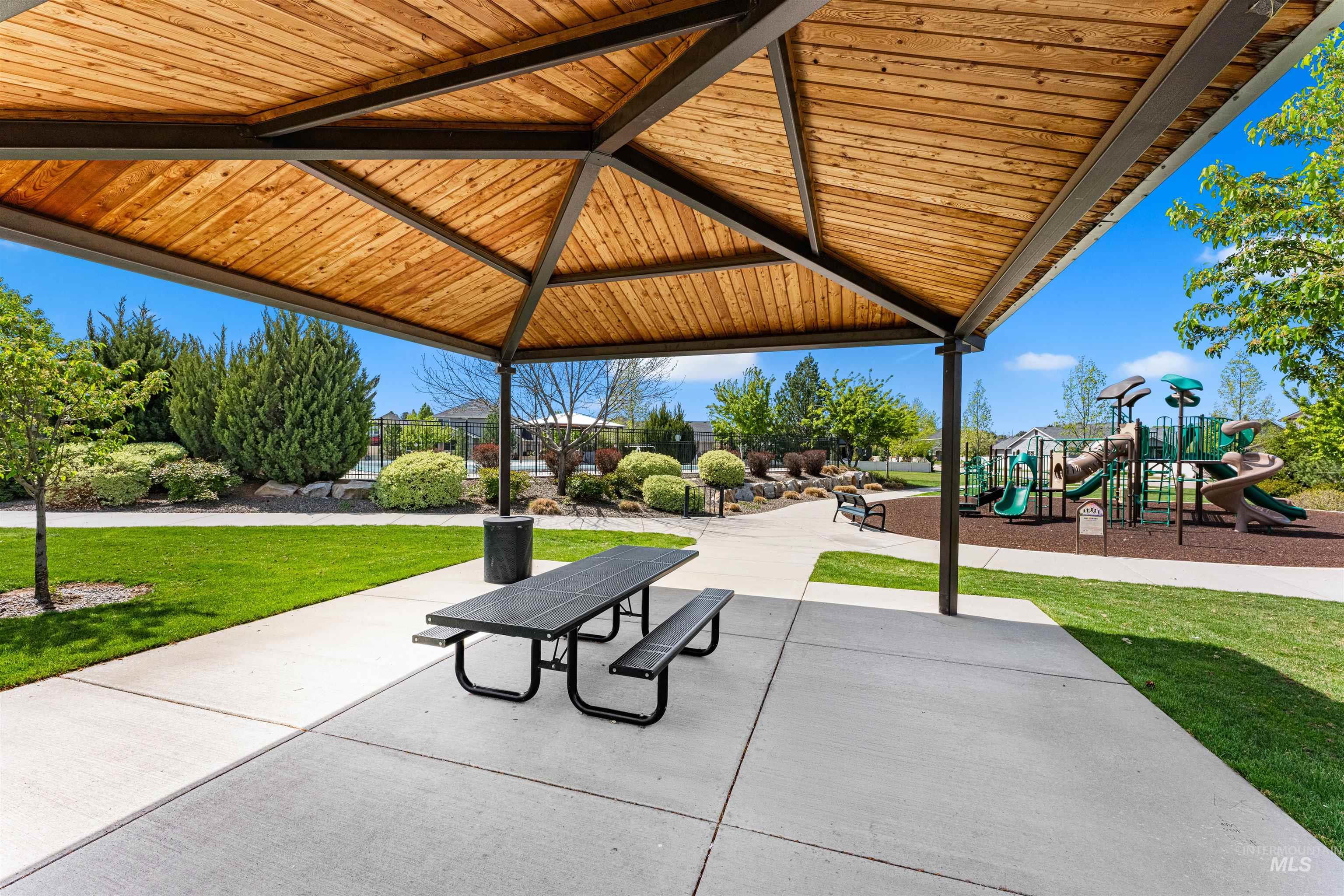 1485 W Aspen Cove Dr, Meridian, Idaho 83642, 5 Bedrooms, 3.5 Bathrooms, Residential For Sale, Price $814,900, 98983231