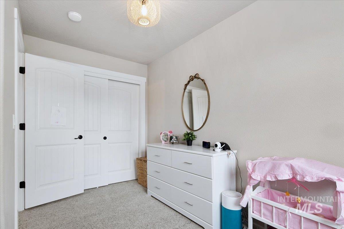 6247 N Spurwing Way, Meridian, Idaho 83646, 5 Bedrooms, 2.5 Bathrooms, Residential For Sale, Price $575,000, 98983234