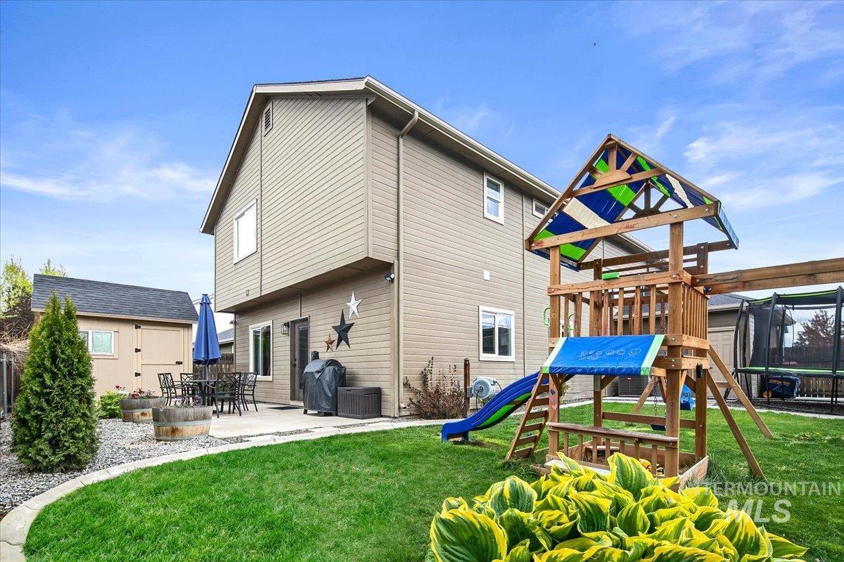 6247 N Spurwing Way, Meridian, Idaho 83646, 5 Bedrooms, 2.5 Bathrooms, Residential For Sale, Price $575,000, 98983234