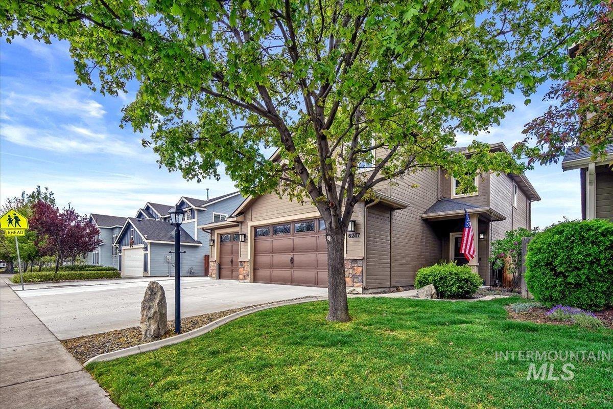 6247 N Spurwing Way, Meridian, Idaho 83646, 5 Bedrooms, 2.5 Bathrooms, Residential For Sale, Price $575,000, 98983234