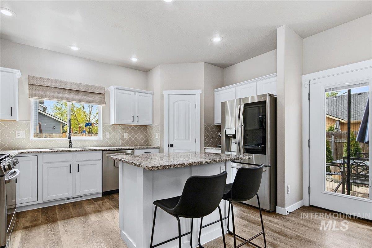 6247 N Spurwing Way, Meridian, Idaho 83646, 5 Bedrooms, 2.5 Bathrooms, Residential For Sale, Price $575,000, 98983234