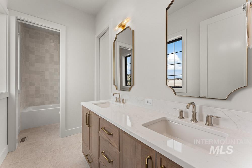 24303 Bapple Pl, Middleton, Idaho 83644, 4 Bedrooms, 3.5 Bathrooms, Residential For Sale, Price $1,299,990,MLS 98983235