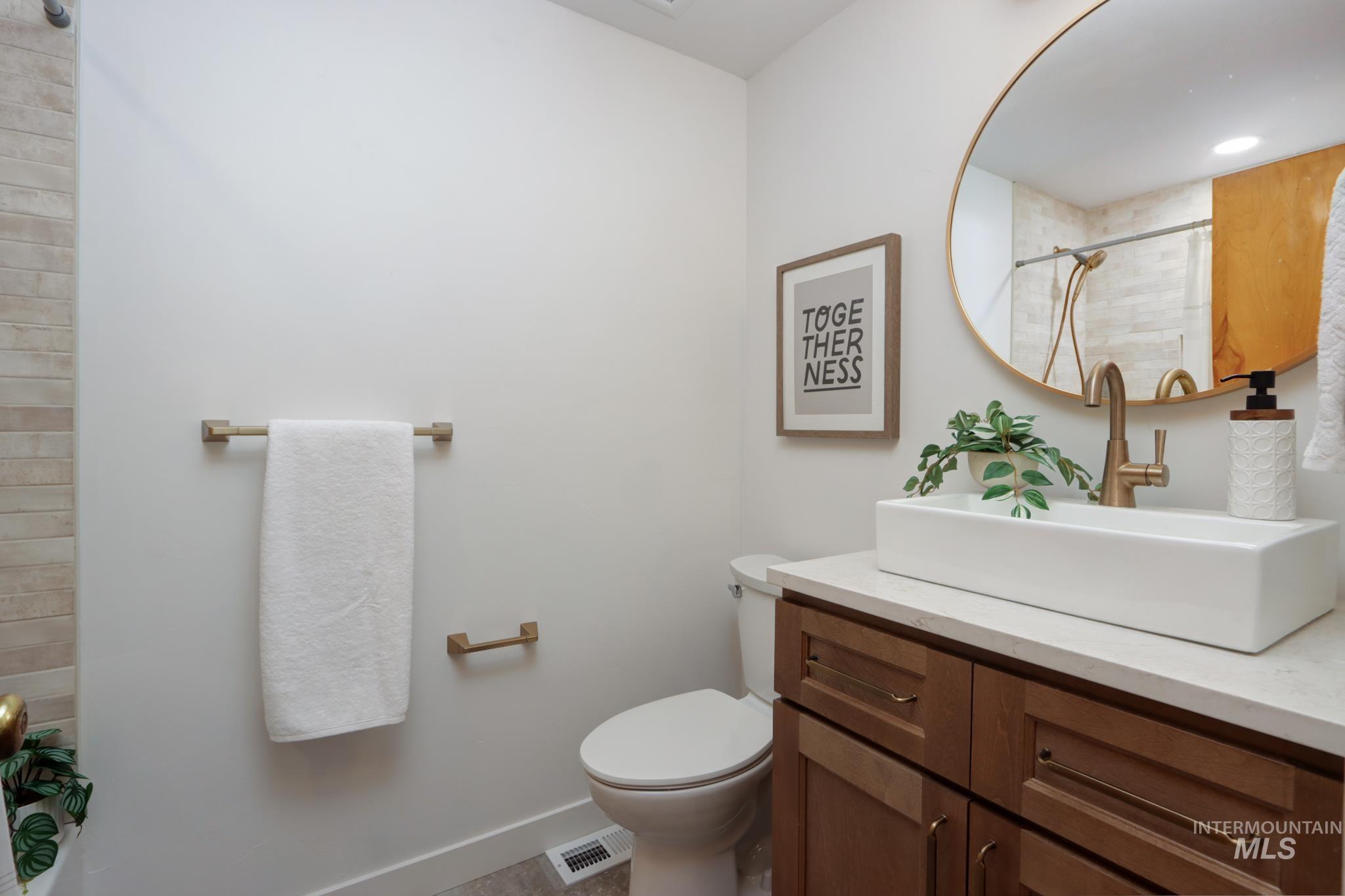 1404 S Owyhee, Boise, Idaho 83705, 3 Bedrooms, 3 Bathrooms, Residential For Sale, Price $798,900, 98983236