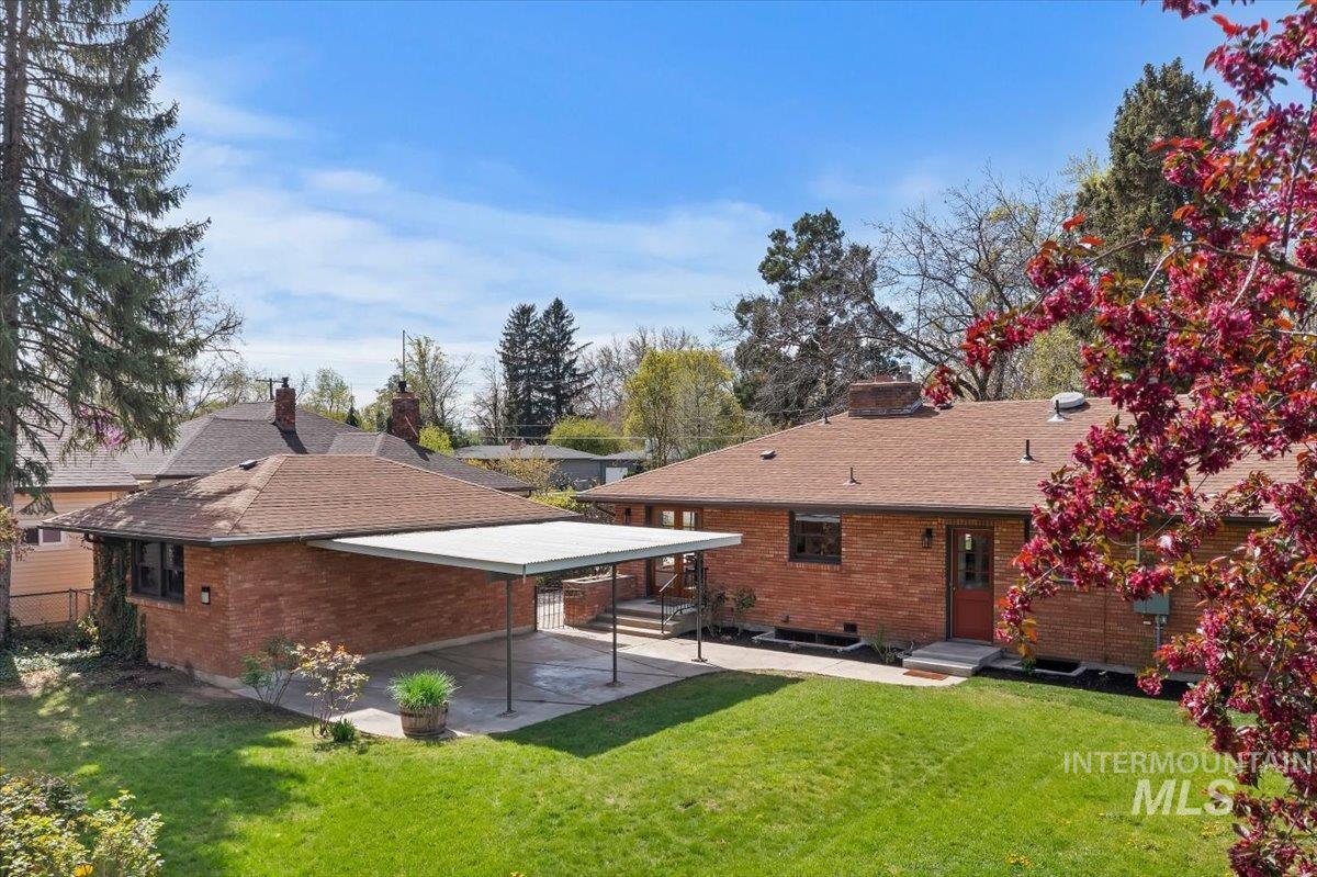 1404 S Owyhee, Boise, Idaho 83705, 3 Bedrooms, 3 Bathrooms, Residential For Sale, Price $798,900, 98983236