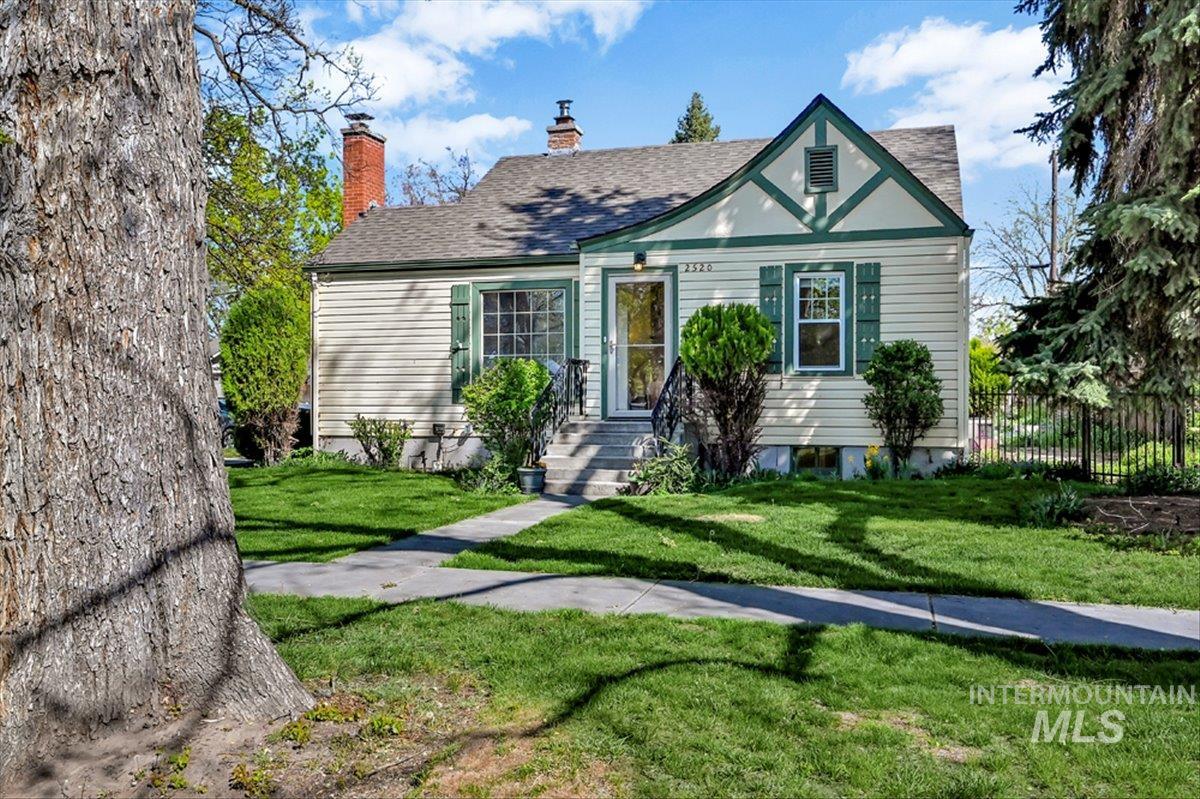 2520 W Pleasanton Ave, Boise, Idaho 83702, 4 Bedrooms, 2 Bathrooms, Residential For Sale, Price $779,000, 98983237