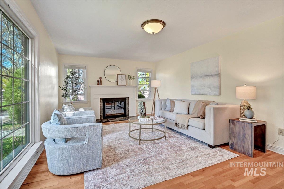 2520 W Pleasanton Ave, Boise, Idaho 83702, 4 Bedrooms, 2 Bathrooms, Residential For Sale, Price $779,000, 98983237