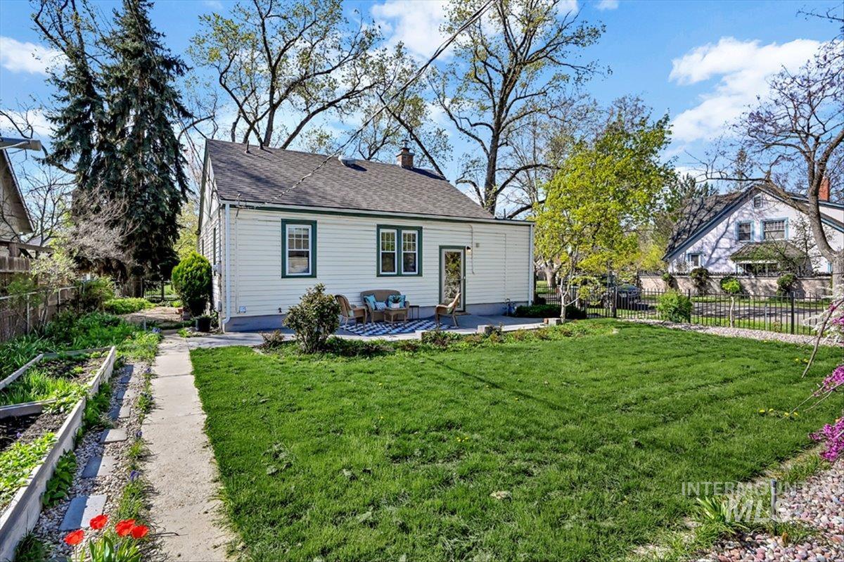 2520 W Pleasanton Ave, Boise, Idaho 83702, 4 Bedrooms, 2 Bathrooms, Residential For Sale, Price $779,000, 98983237
