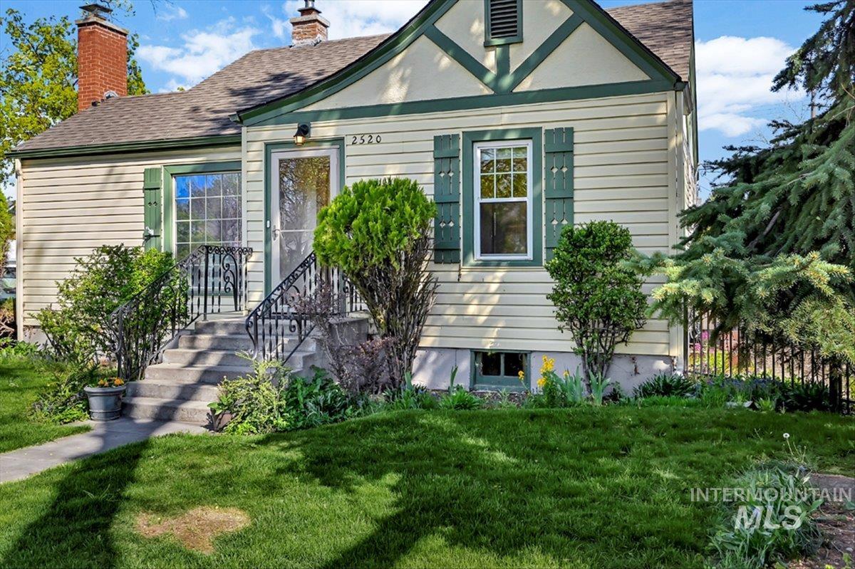 2520 W Pleasanton Ave, Boise, Idaho 83702, 4 Bedrooms, 2 Bathrooms, Residential For Sale, Price $779,000, 98983237