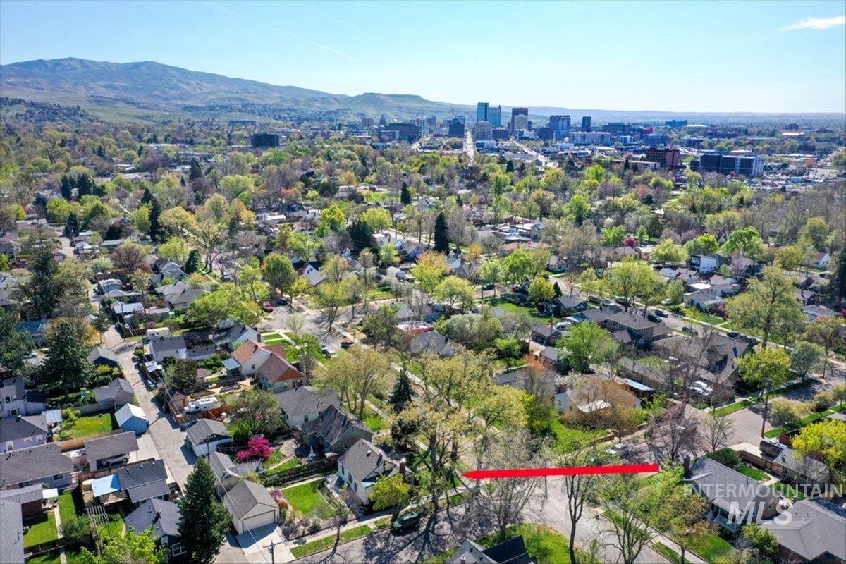 2520 W Pleasanton Ave, Boise, Idaho 83702, 4 Bedrooms, 2 Bathrooms, Residential For Sale, Price $779,000, 98983237