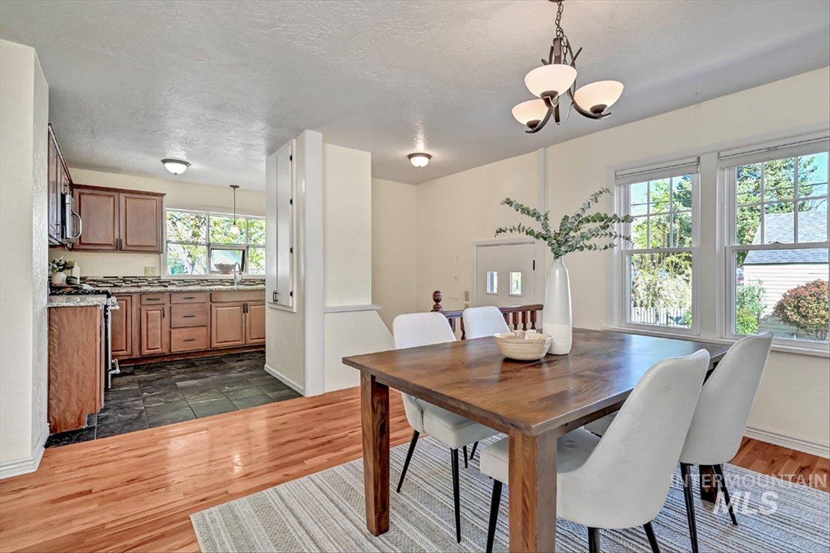 2520 W Pleasanton Ave, Boise, Idaho 83702, 4 Bedrooms, 2 Bathrooms, Residential For Sale, Price $779,000, 98983237