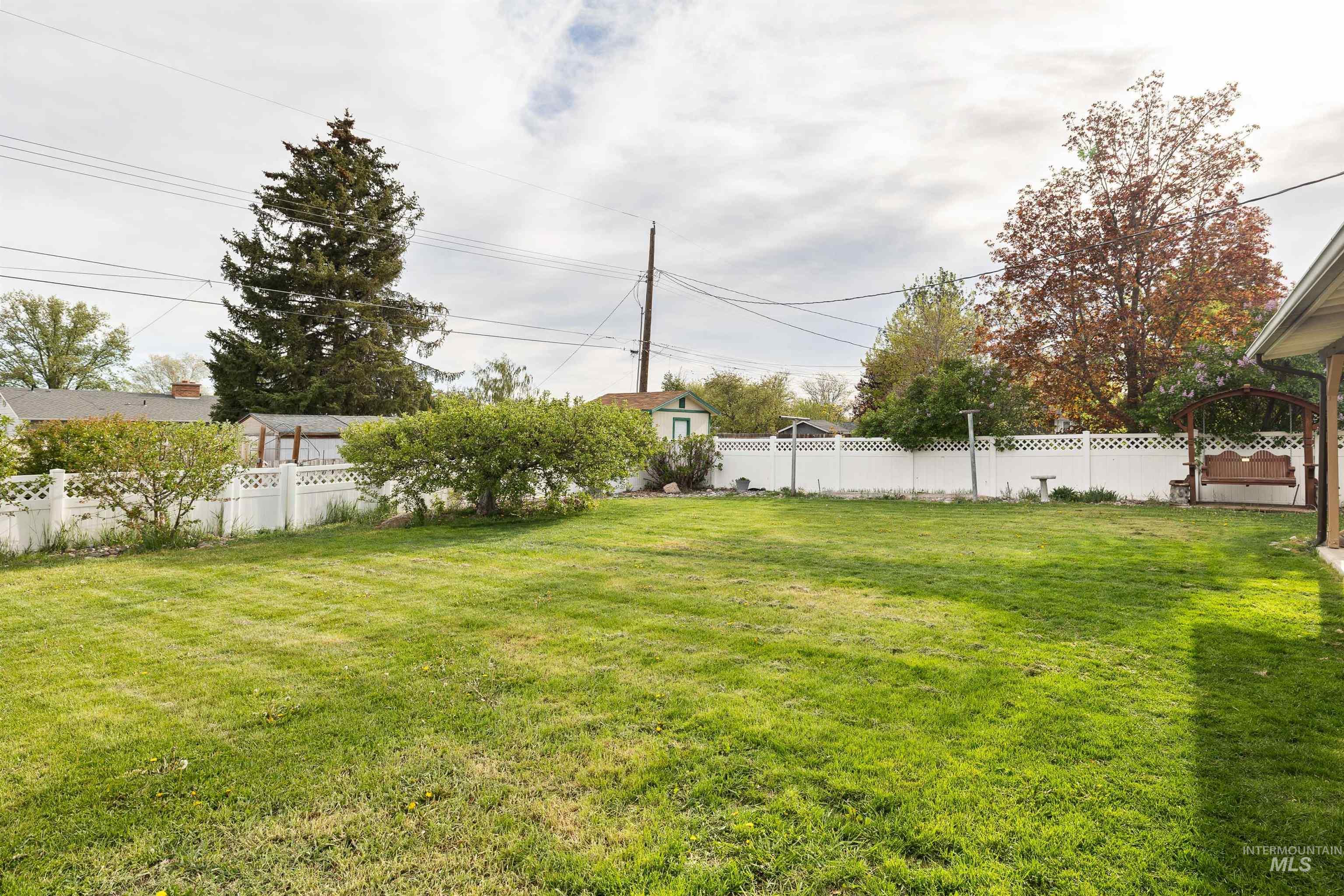 1969 9th Ave E, Twin Falls, Idaho 83301, 4 Bedrooms, 2 Bathrooms, Residential For Sale, Price $347,000, 98983240