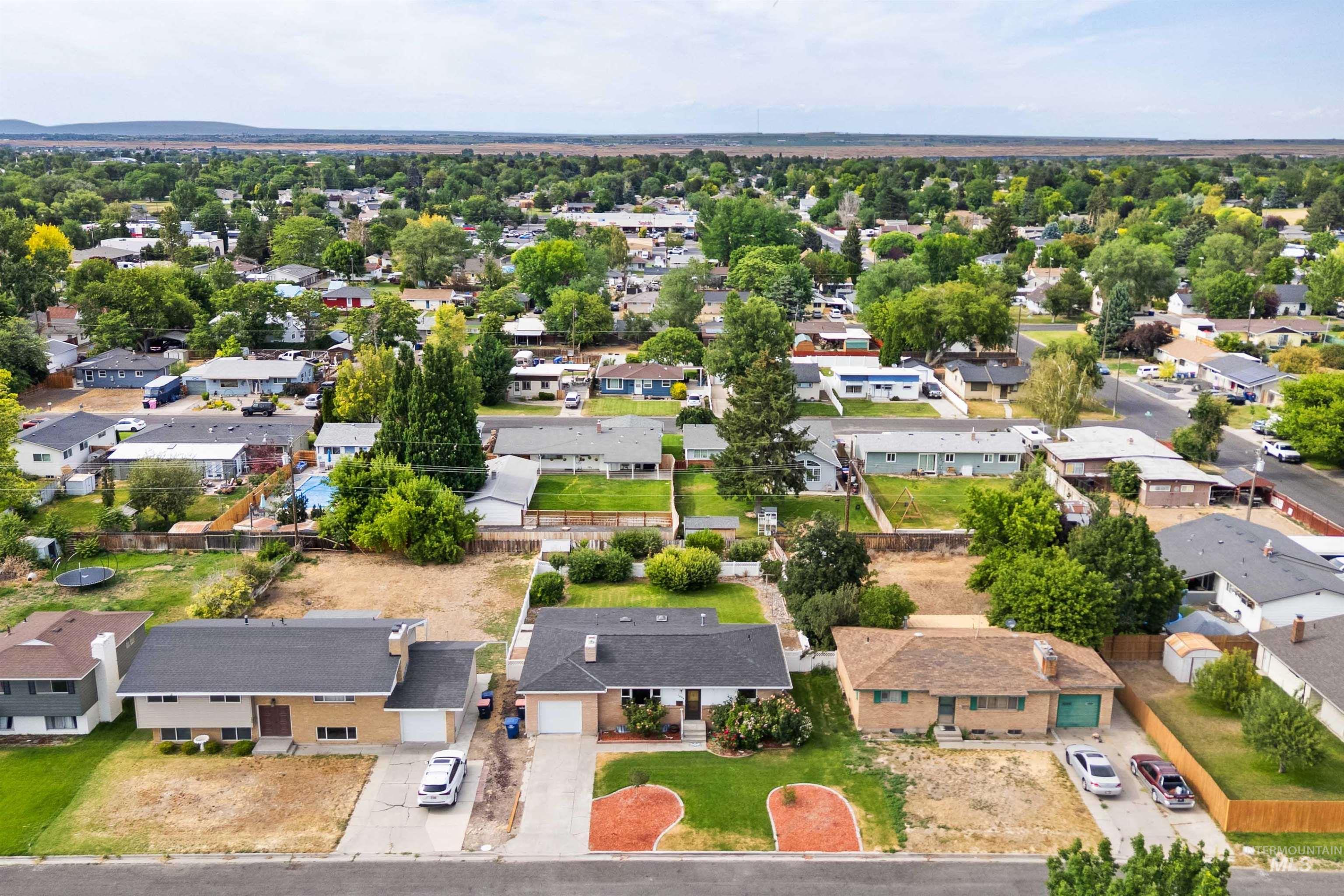 1969 9th Ave E, Twin Falls, Idaho 83301, 4 Bedrooms, 2 Bathrooms, Residential For Sale, Price $347,000, 98983240