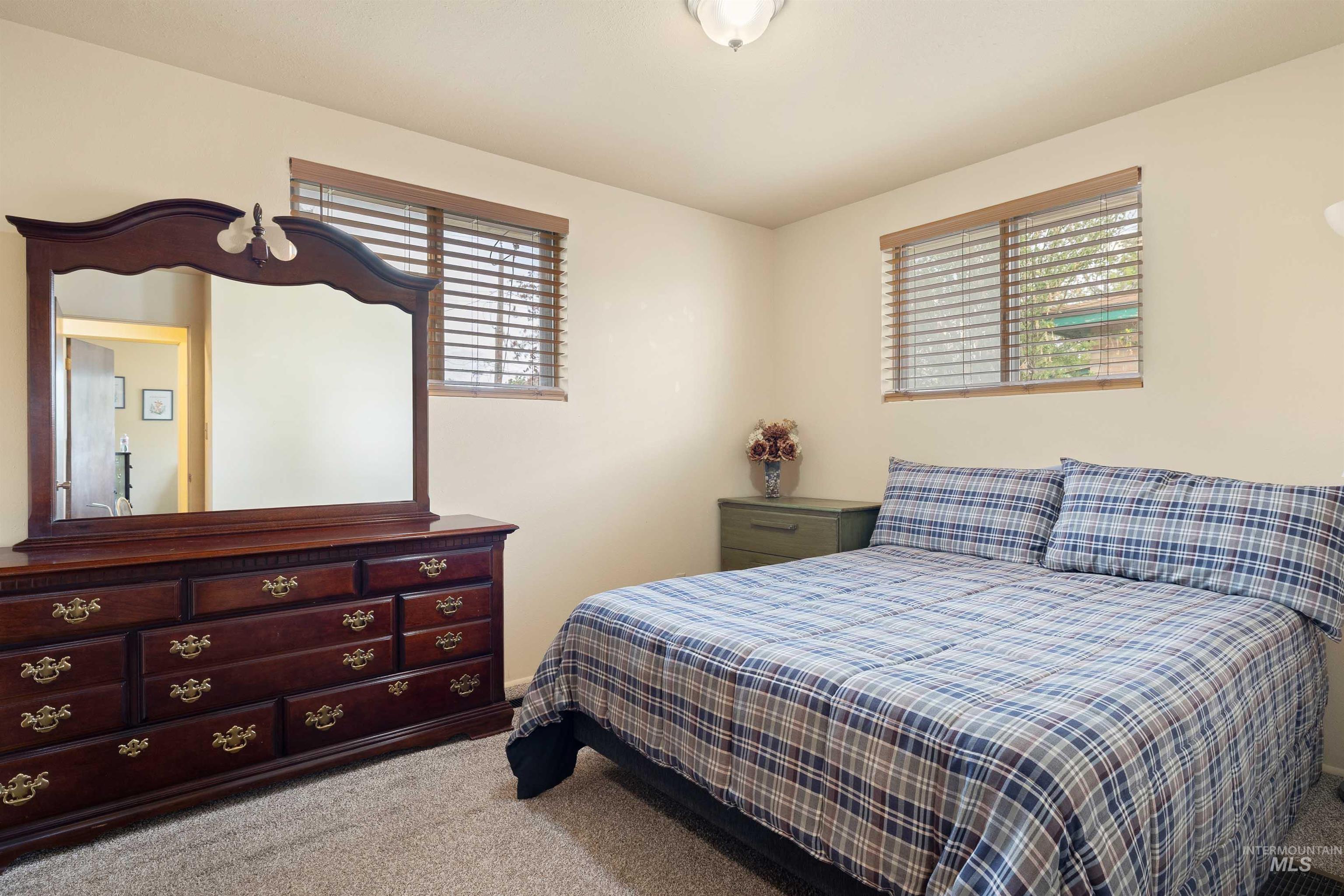 1969 9th Ave E, Twin Falls, Idaho 83301, 4 Bedrooms, 2 Bathrooms, Residential For Sale, Price $350,000,MLS 98983240