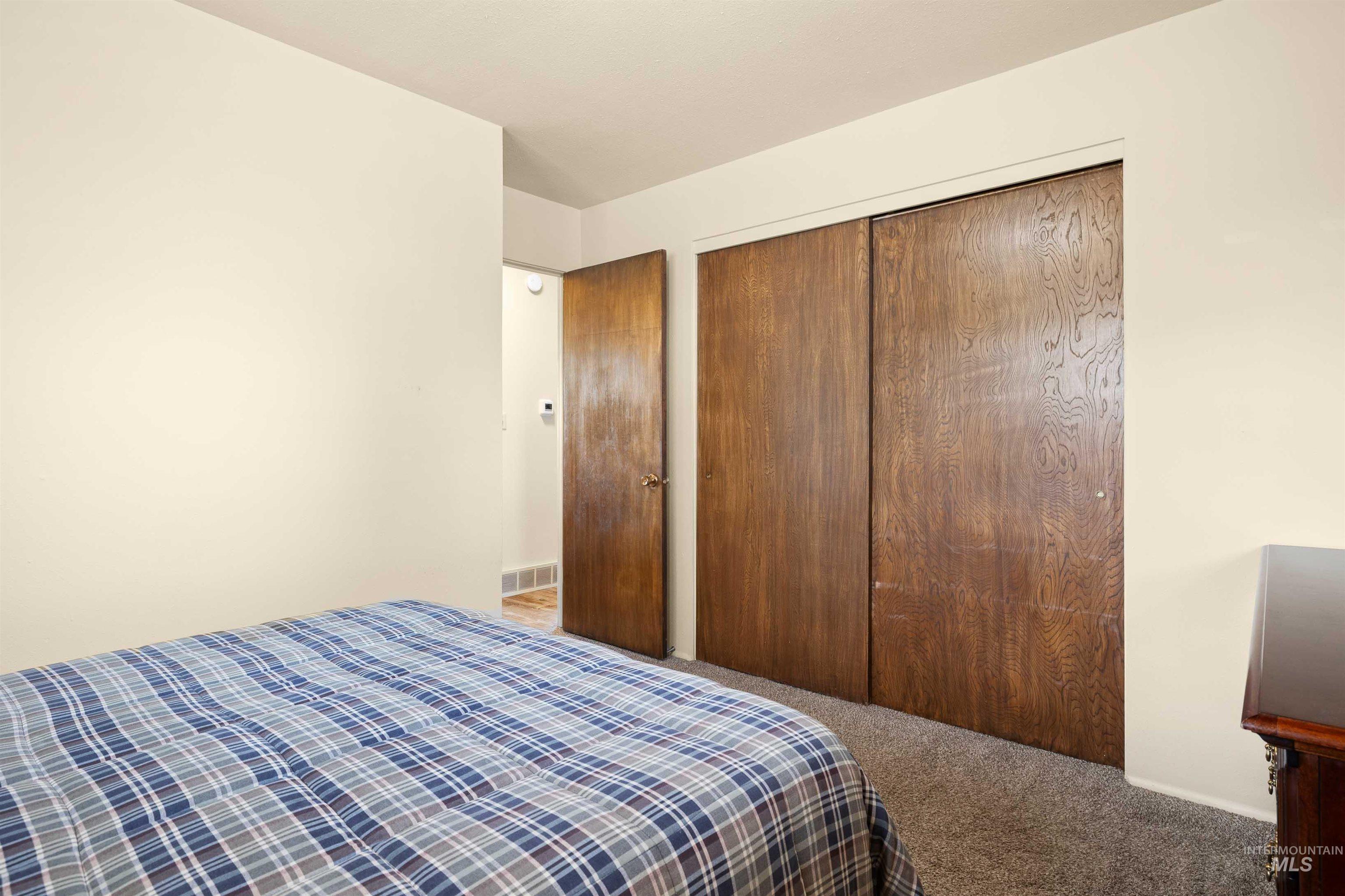 1969 9th Ave E, Twin Falls, Idaho 83301, 4 Bedrooms, 2 Bathrooms, Residential For Sale, Price $350,000,MLS 98983240