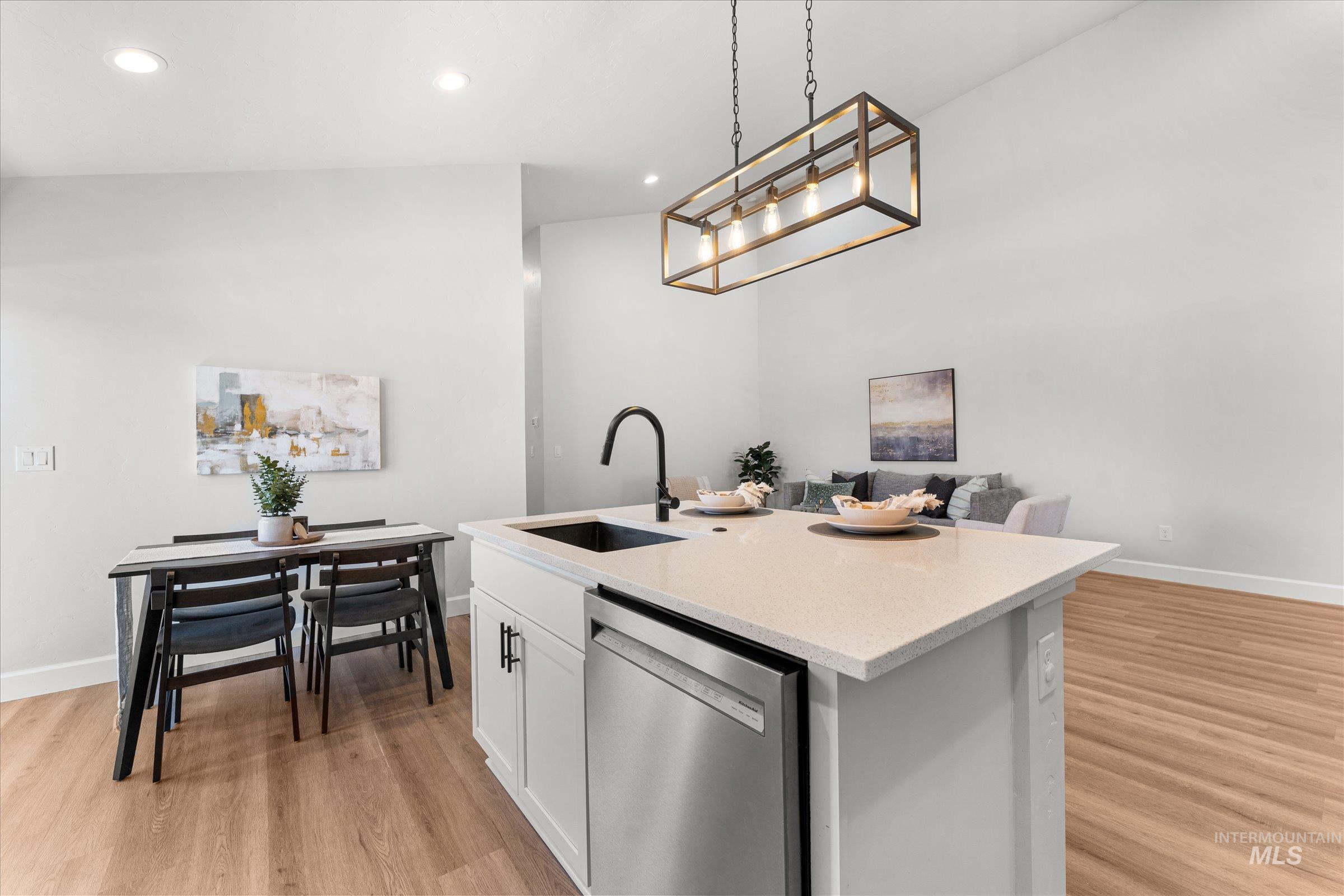 1430 W Lark Ct., Nampa, Idaho 83651-5251, 3 Bedrooms, 2 Bathrooms, Residential For Sale, Price $339,900,MLS 98983241