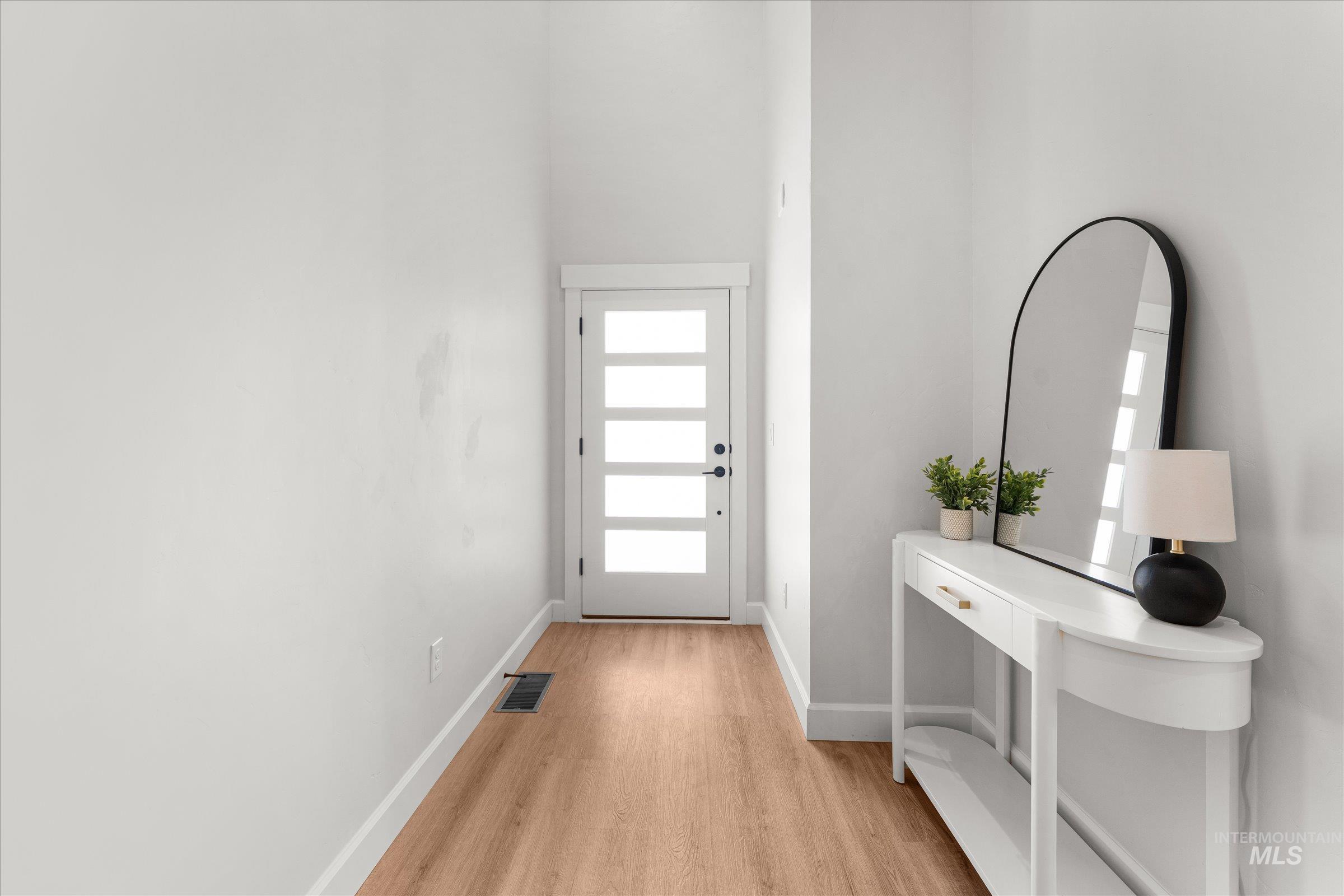 1430 W Lark Ct., Nampa, Idaho 83651-5251, 3 Bedrooms, 2 Bathrooms, Residential For Sale, Price $339,900,MLS 98983241