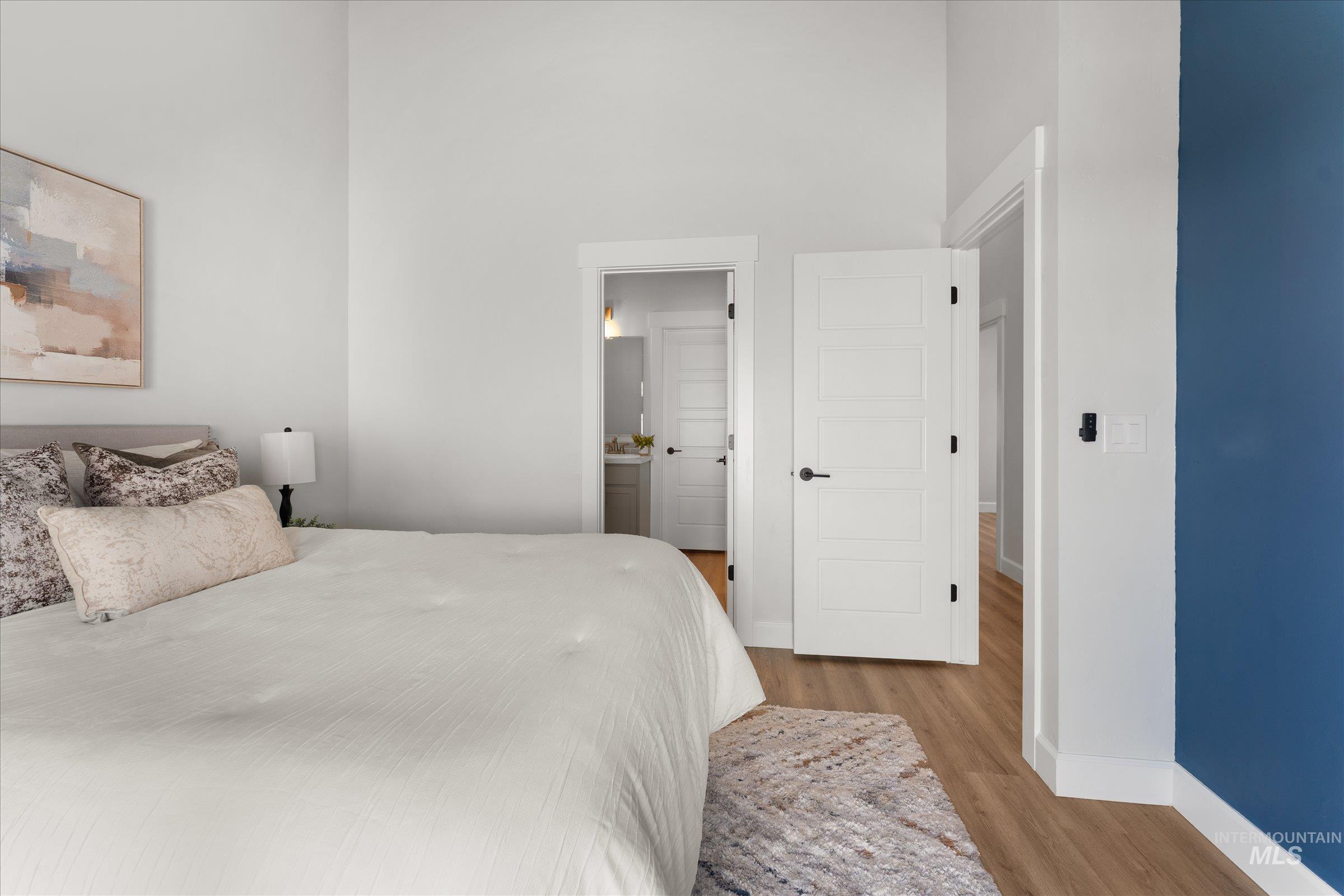 1430 W Lark Ct., Nampa, Idaho 83651-5251, 3 Bedrooms, 2 Bathrooms, Residential For Sale, Price $339,900,MLS 98983241