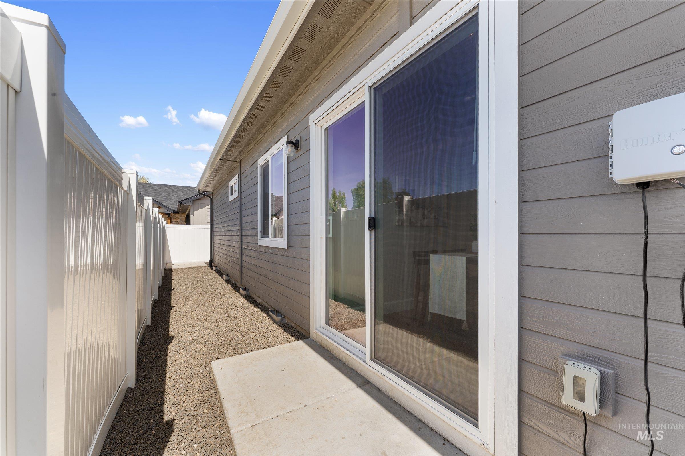 1430 W Lark Ct., Nampa, Idaho 83651-5251, 3 Bedrooms, 2 Bathrooms, Residential For Sale, Price $339,900,MLS 98983241