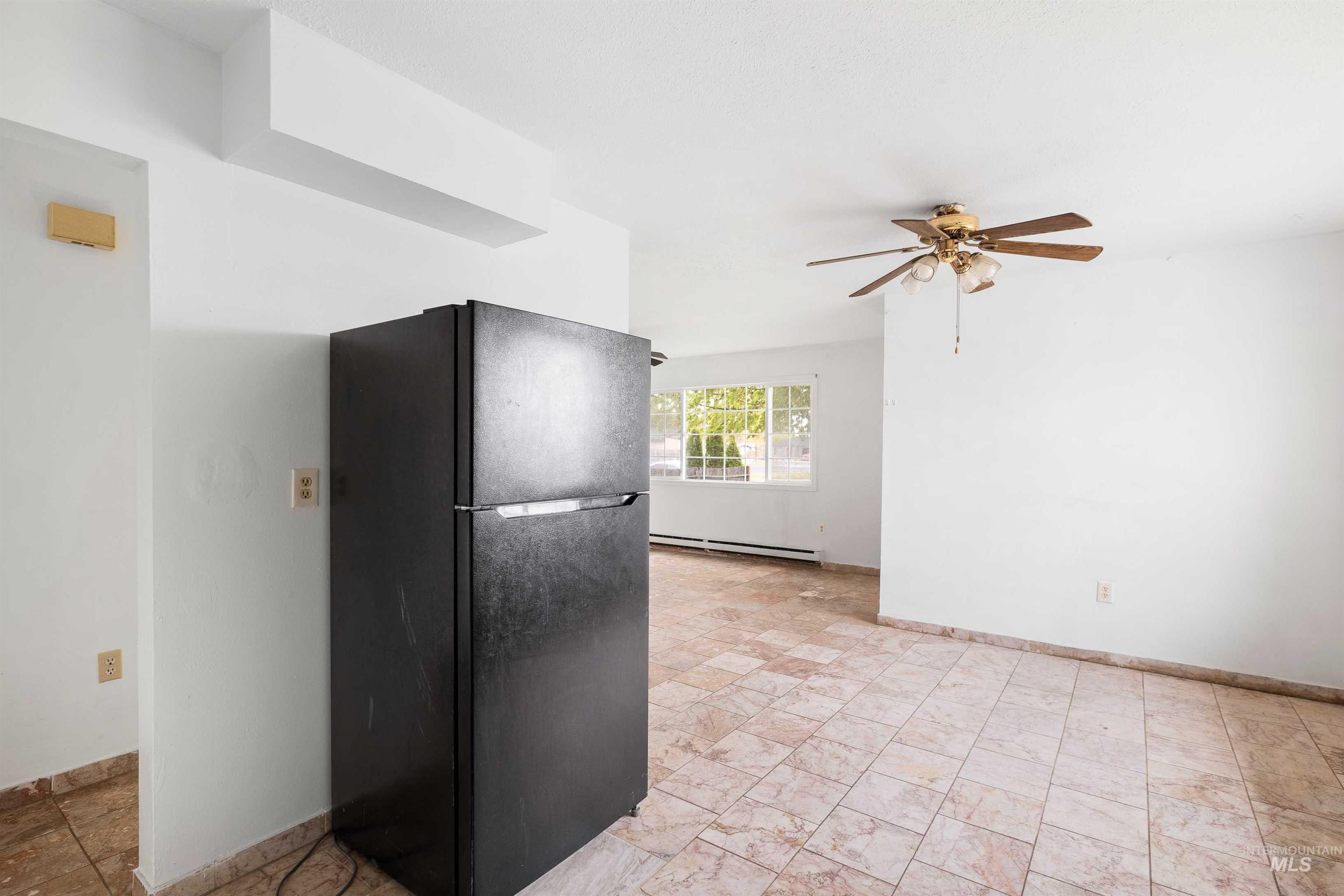 1850 18th Circle Drive, Heyburn, Idaho 83336, 3 Bedrooms, 1 Bathroom, Residential For Sale, Price $250,000,MLS 98983242