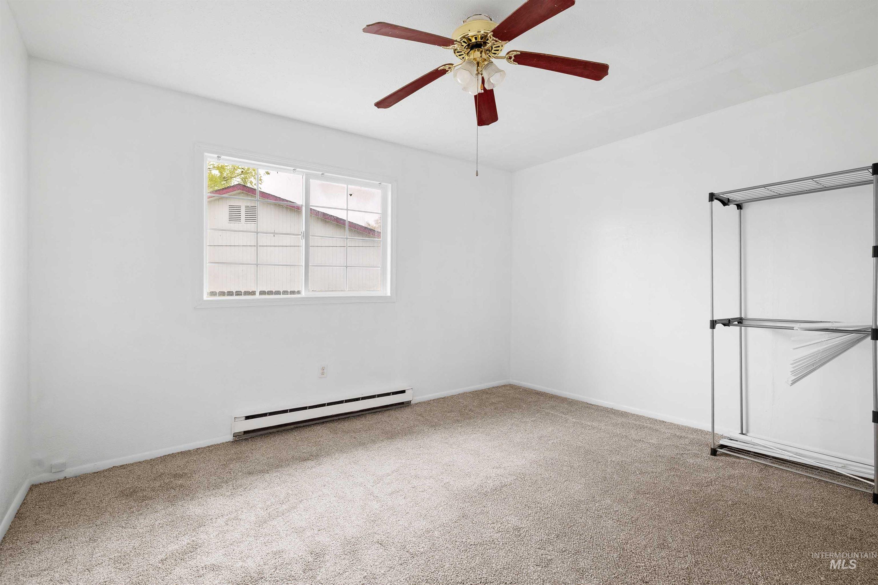 1850 18th Circle Drive, Heyburn, Idaho 83336, 3 Bedrooms, 1 Bathroom, Residential For Sale, Price $250,000,MLS 98983242