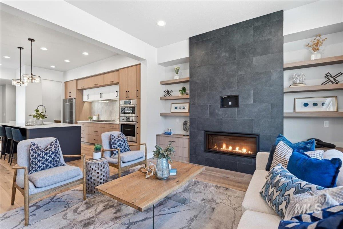 11741 N Rabbitbrush Way, Boise, Idaho 83714, 3 Bedrooms, 2.5 Bathrooms, Residential For Sale, Price $749,900,MLS 98983243