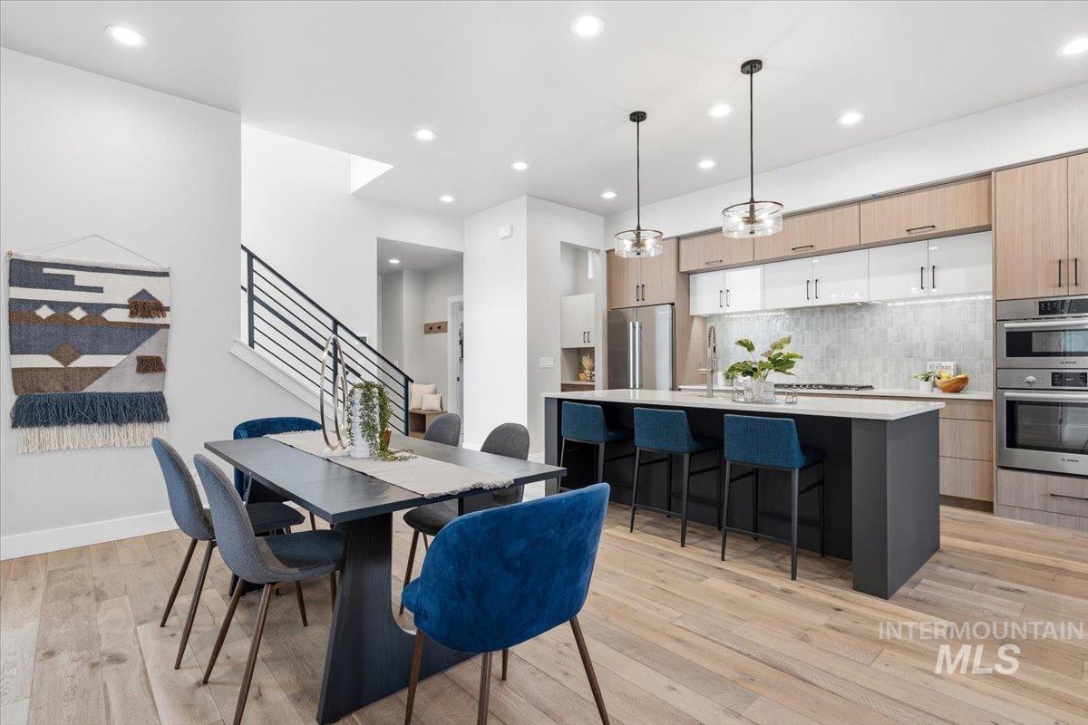 11741 N Rabbitbrush Way, Boise, Idaho 83714, 3 Bedrooms, 2.5 Bathrooms, Residential For Sale, Price $749,900,MLS 98983243