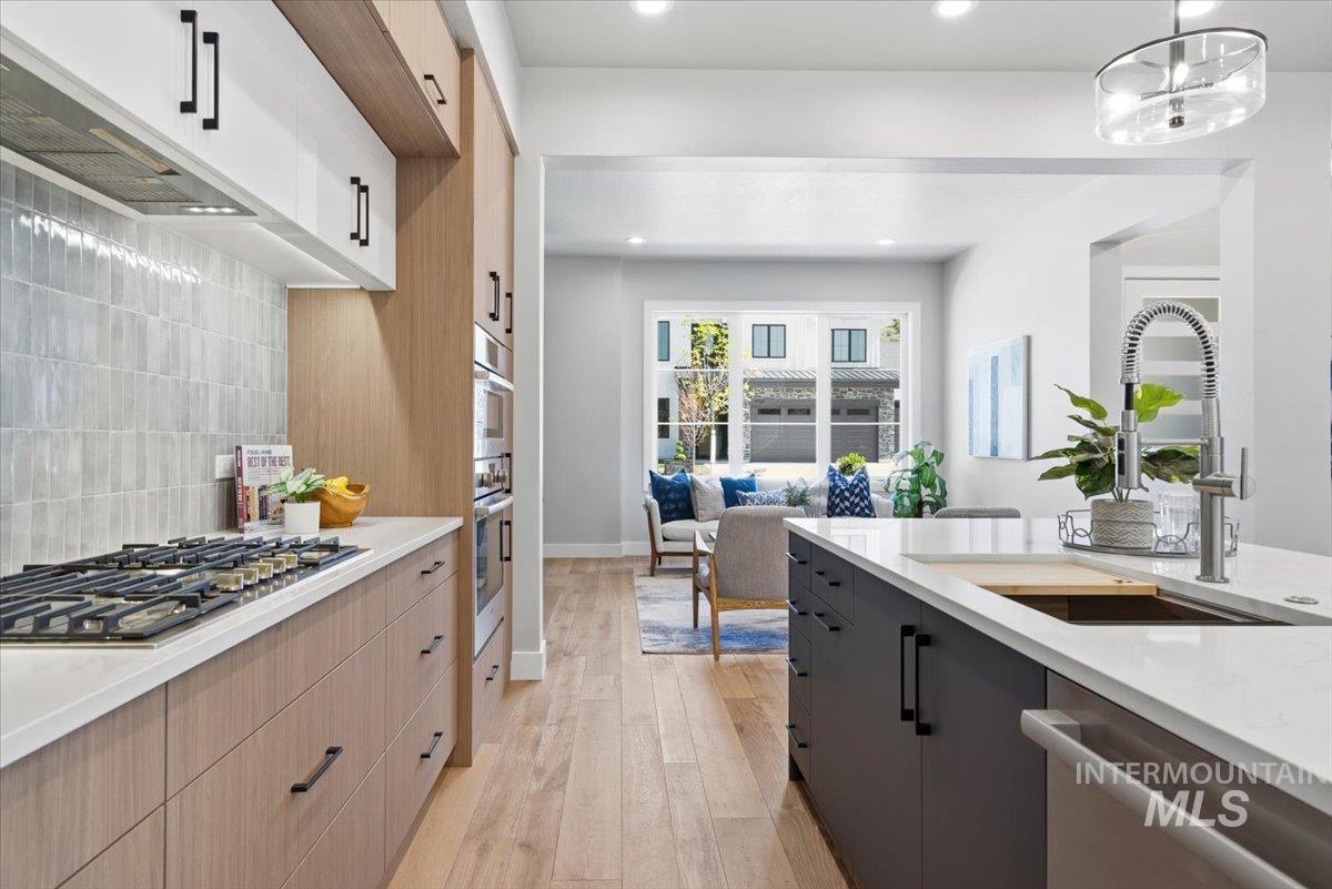 11741 N Rabbitbrush Way, Boise, Idaho 83714, 3 Bedrooms, 2.5 Bathrooms, Residential For Sale, Price $749,900,MLS 98983243