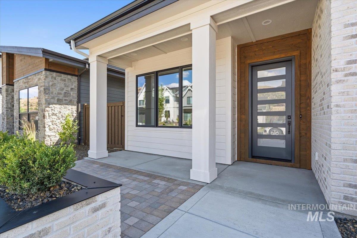 11741 N Rabbitbrush Way, Boise, Idaho 83714, 3 Bedrooms, 2.5 Bathrooms, Residential For Sale, Price $739,900,MLS 98983243