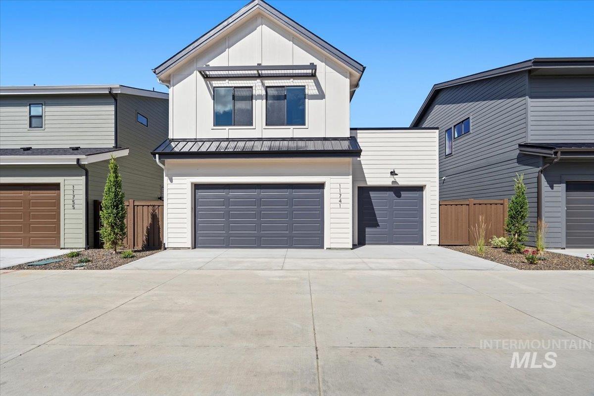 11741 N Rabbitbrush Way, Boise, Idaho 83714, 3 Bedrooms, 2.5 Bathrooms, Residential For Sale, Price $739,900,MLS 98983243