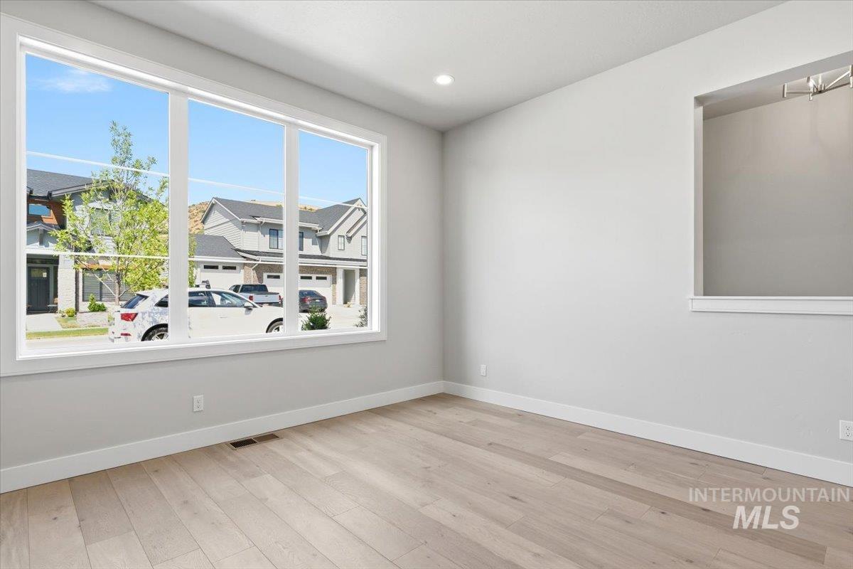 11741 N Rabbitbrush Way, Boise, Idaho 83714, 3 Bedrooms, 2.5 Bathrooms, Residential For Sale, Price $739,900,MLS 98983243