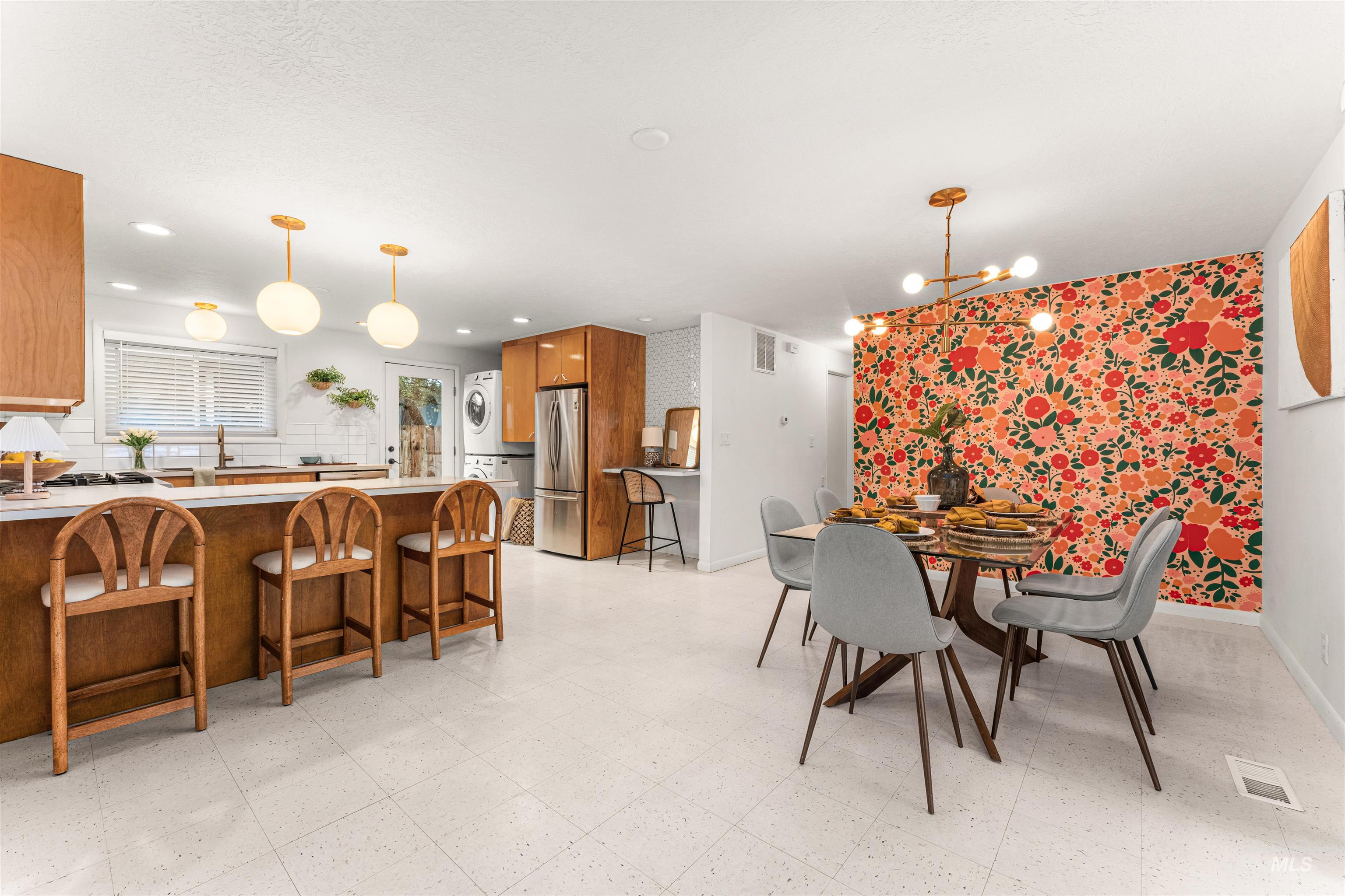 2500 N 32nd St, Boise, Idaho 83703, 3 Bedrooms, 1 Bathroom, Residential For Sale, Price $547,000,MLS 98983244