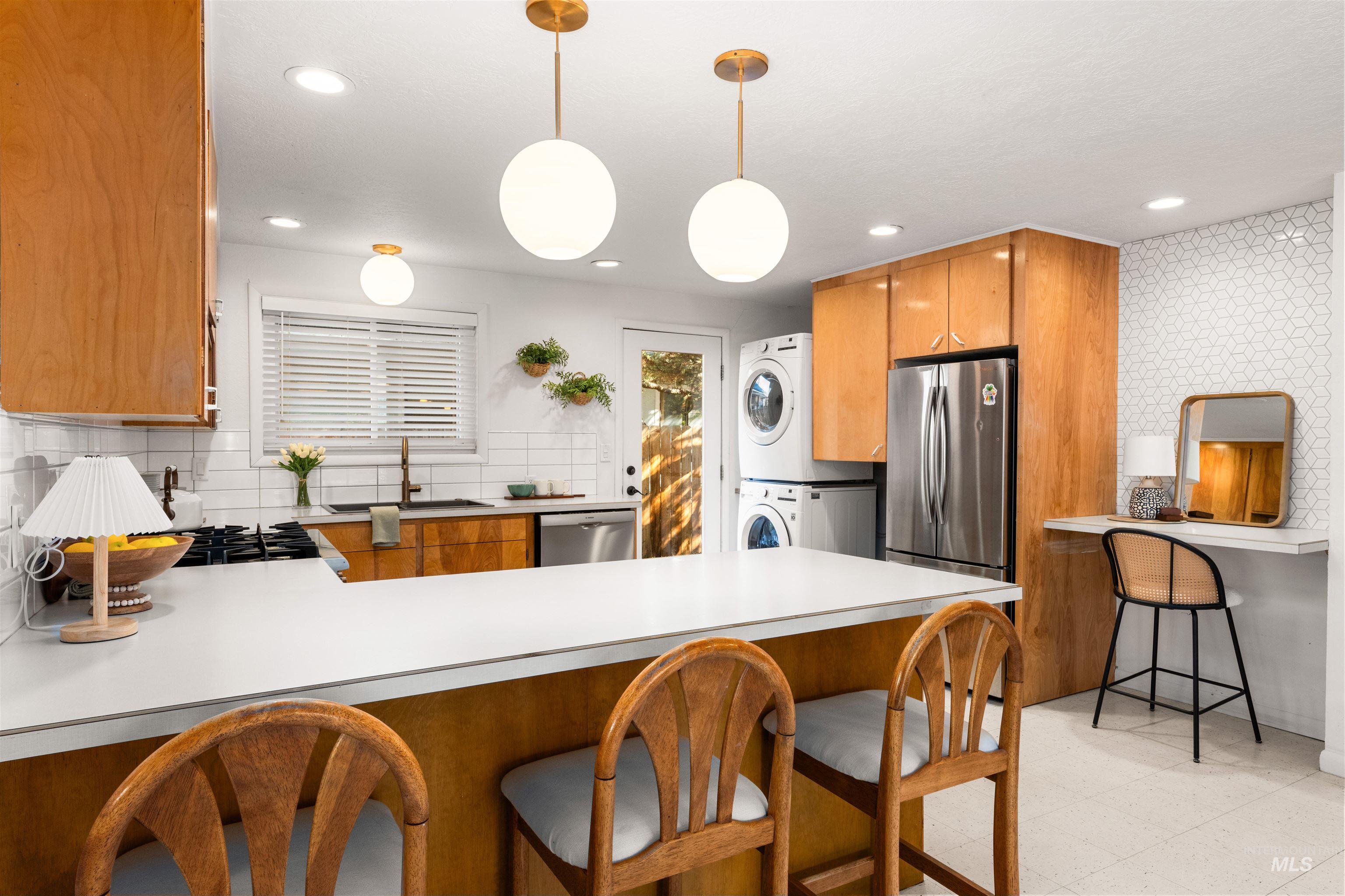 2500 N 32nd St, Boise, Idaho 83703, 3 Bedrooms, 1 Bathroom, Residential For Sale, Price $547,000,MLS 98983244