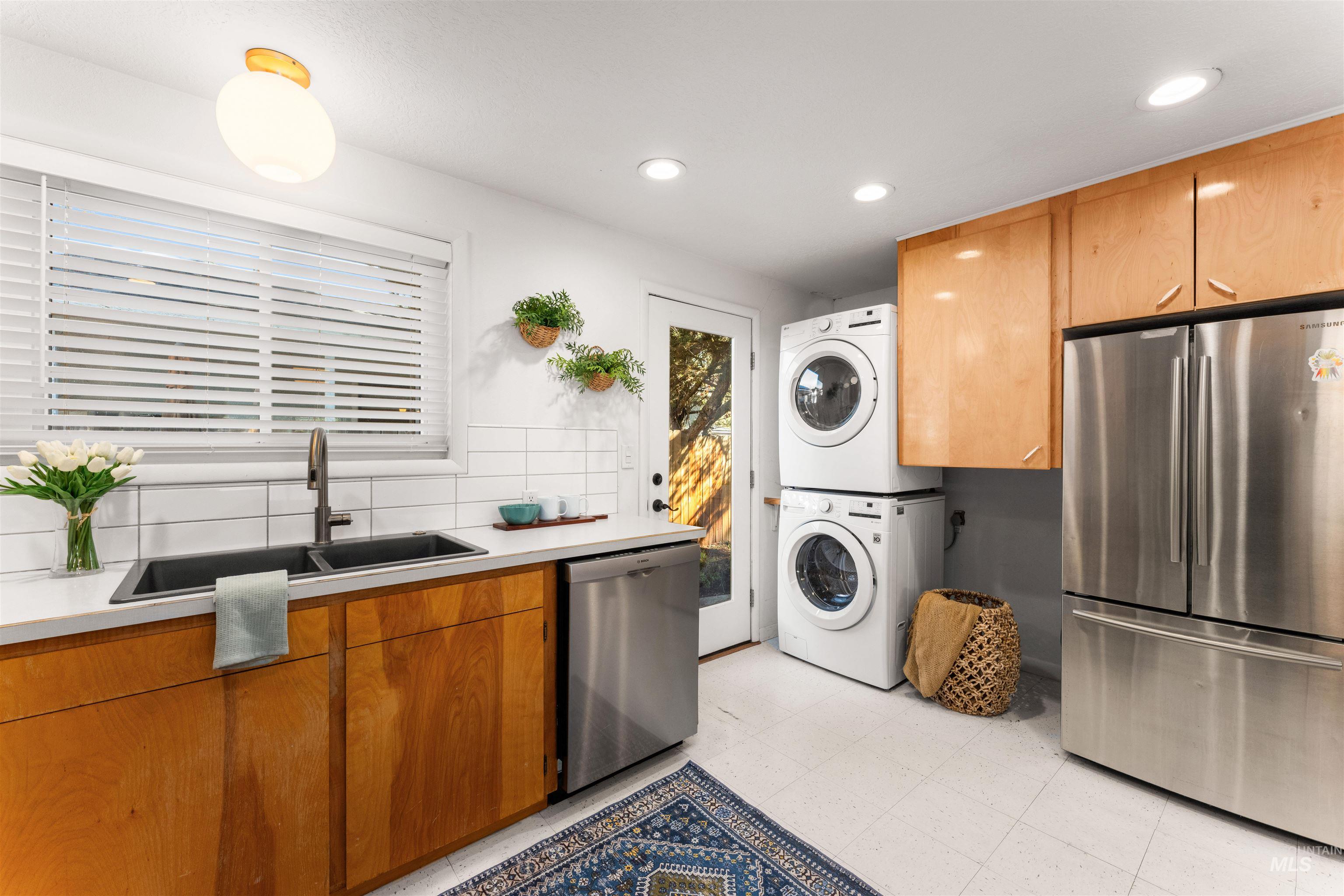 2500 N 32nd St, Boise, Idaho 83703, 3 Bedrooms, 1 Bathroom, Residential For Sale, Price $547,000,MLS 98983244