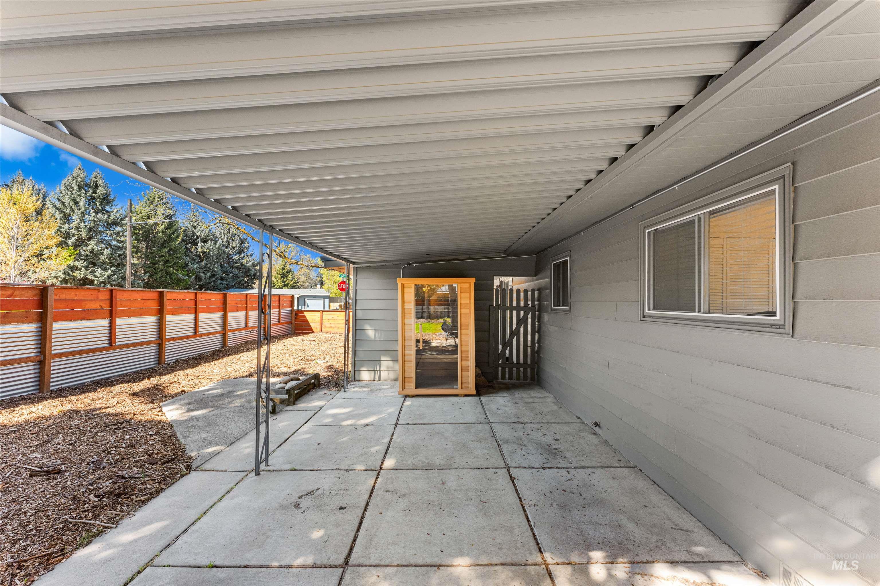 2500 N 32nd St, Boise, Idaho 83703, 3 Bedrooms, 1 Bathroom, Residential For Sale, Price $547,000,MLS 98983244